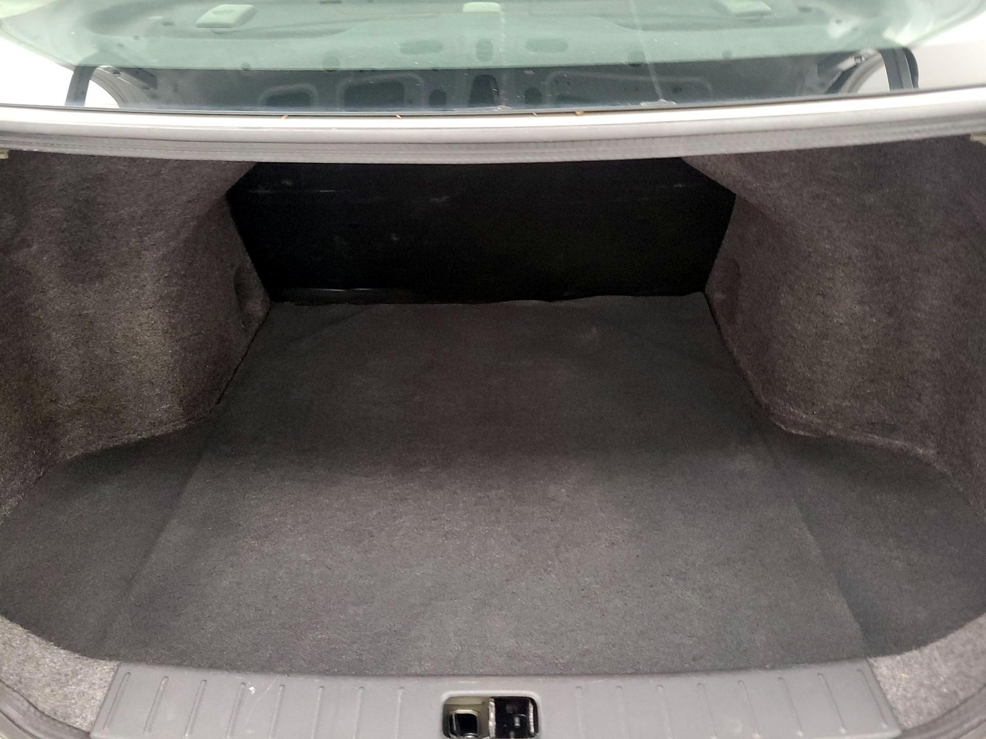 Thumbnail: 2015 Nissan Versa - 18