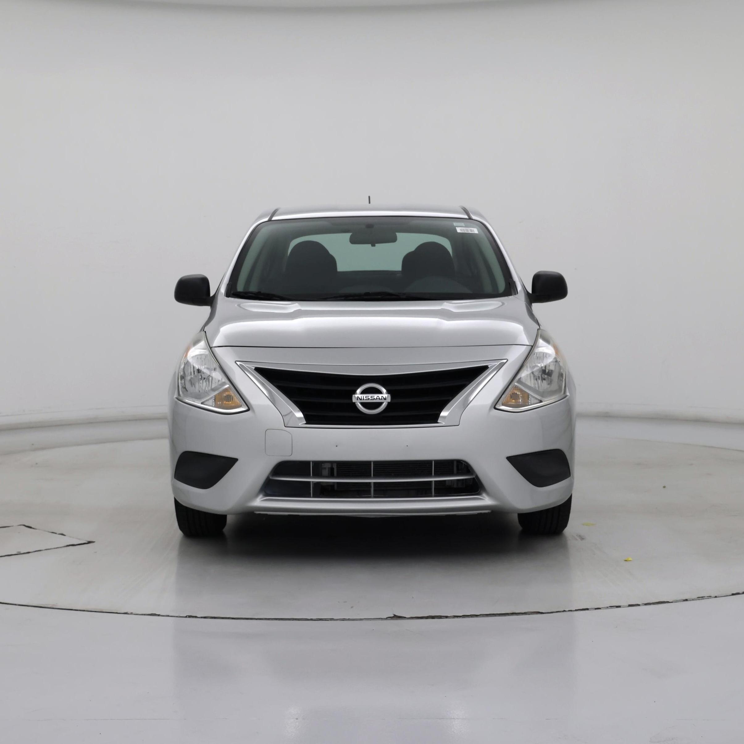 Thumbnail: 2015 Nissan Versa - 5