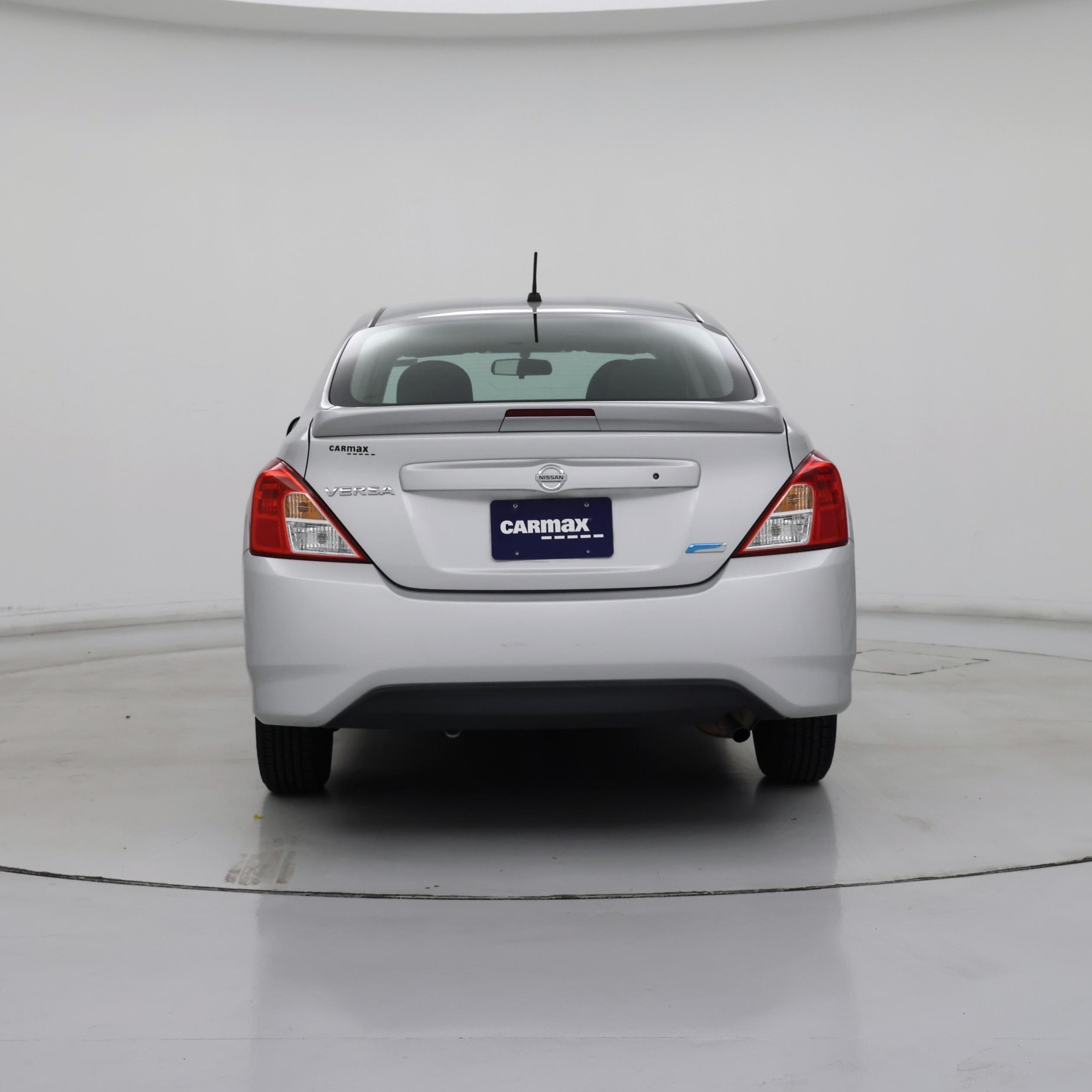 Thumbnail: 2015 Nissan Versa - 6