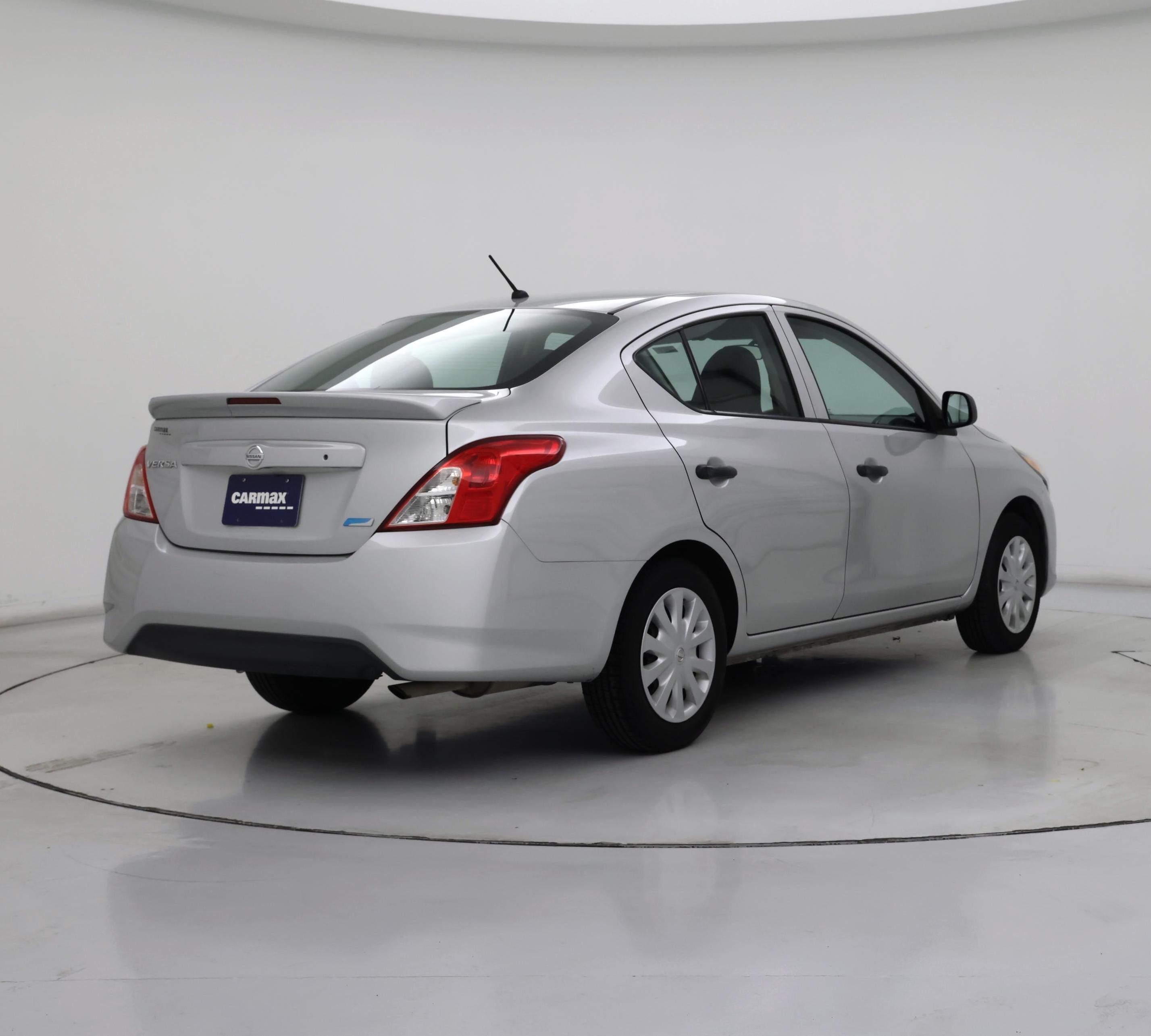 Thumbnail: 2015 Nissan Versa - 8