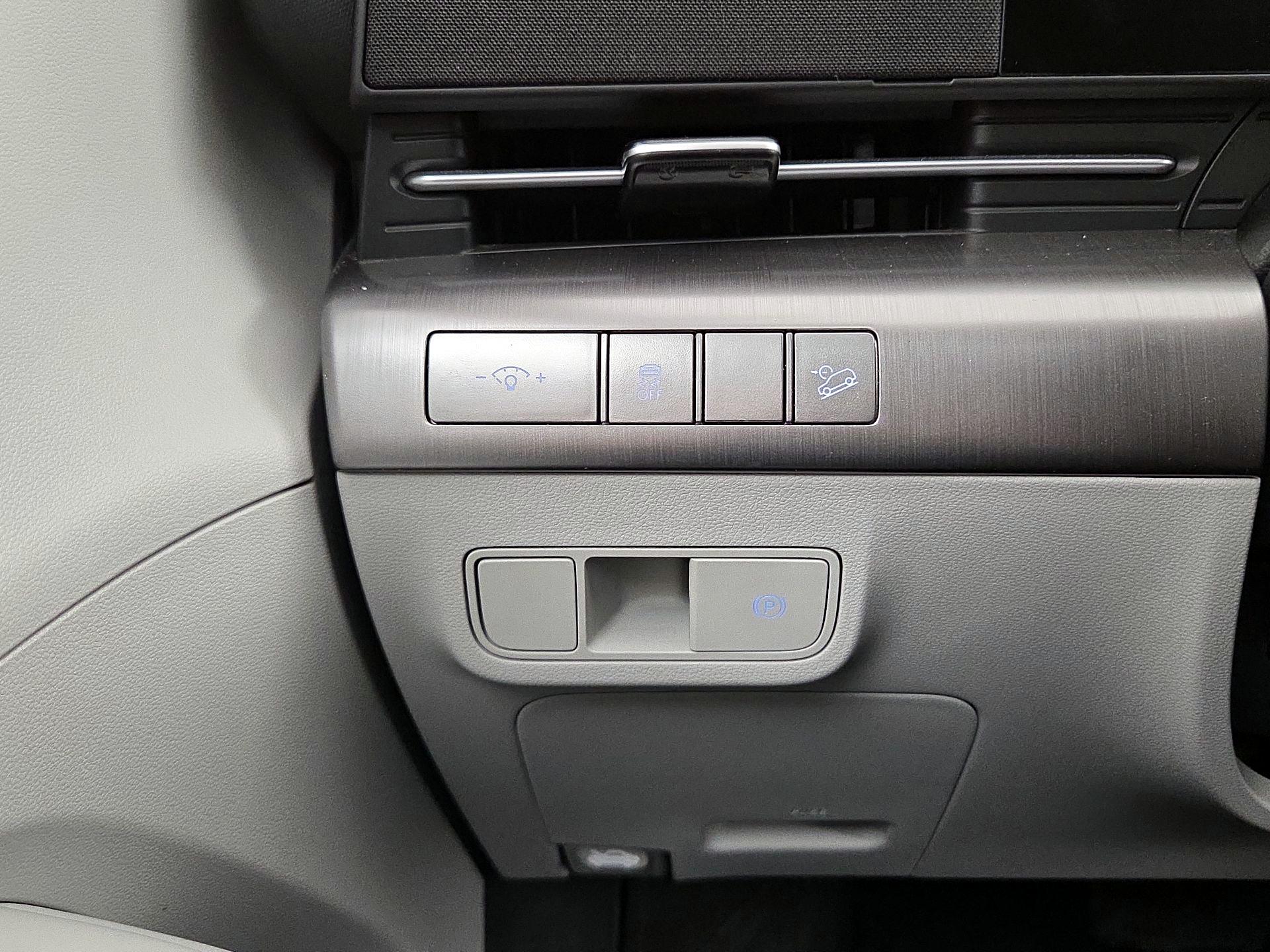 Thumbnail: 2025 Hyundai Kona - 13