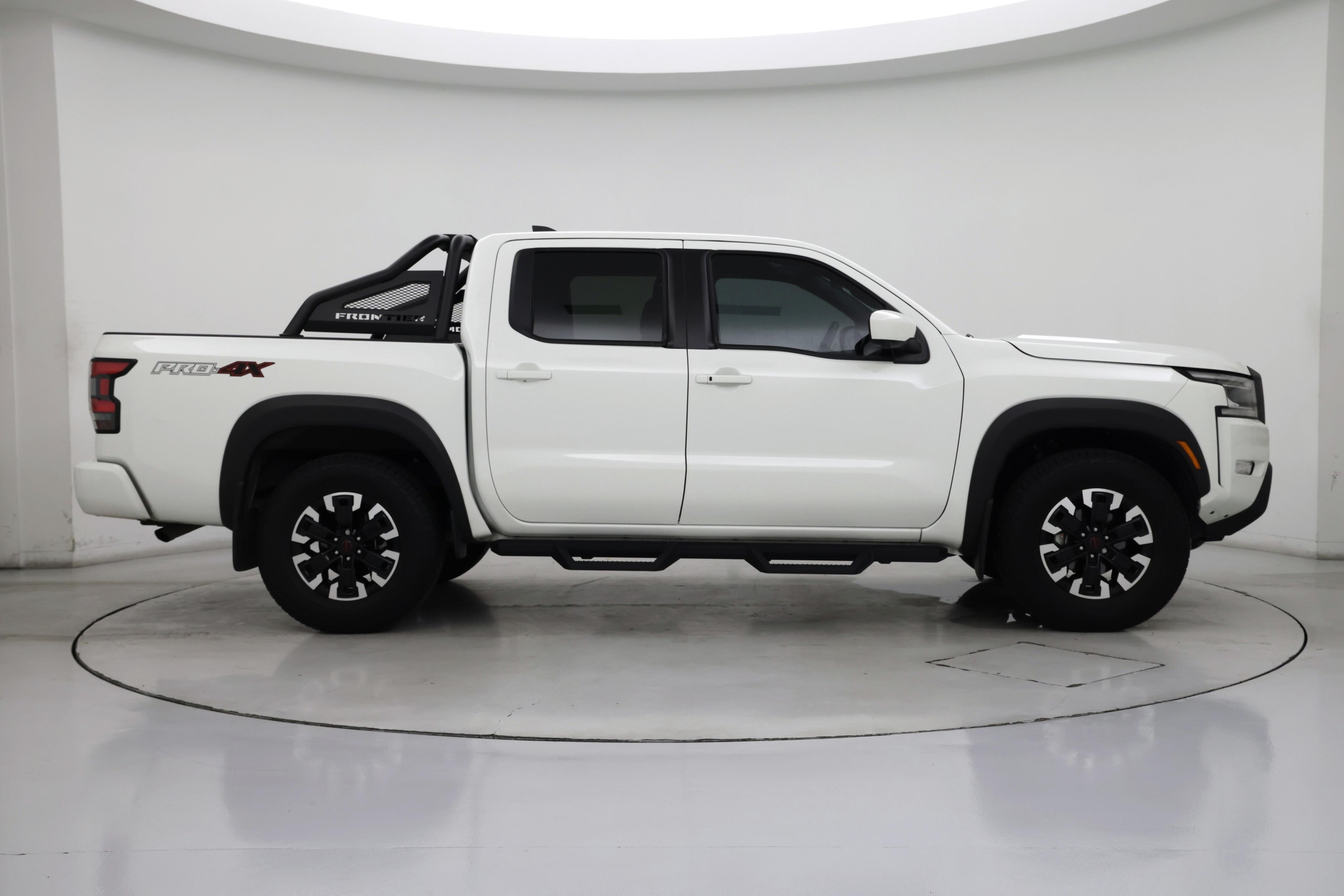 Thumbnail: 2022 Nissan Frontier - 7