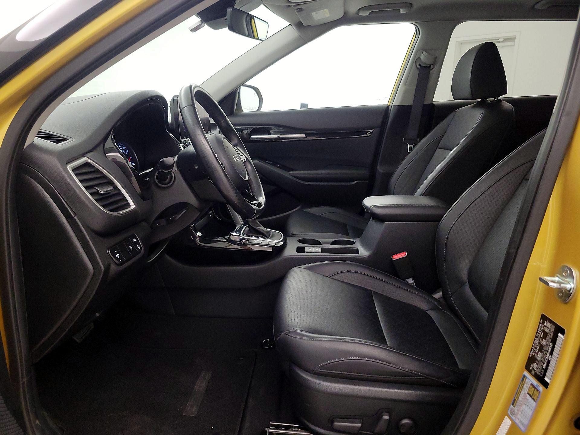 Thumbnail: 2023 Kia Seltos - 11