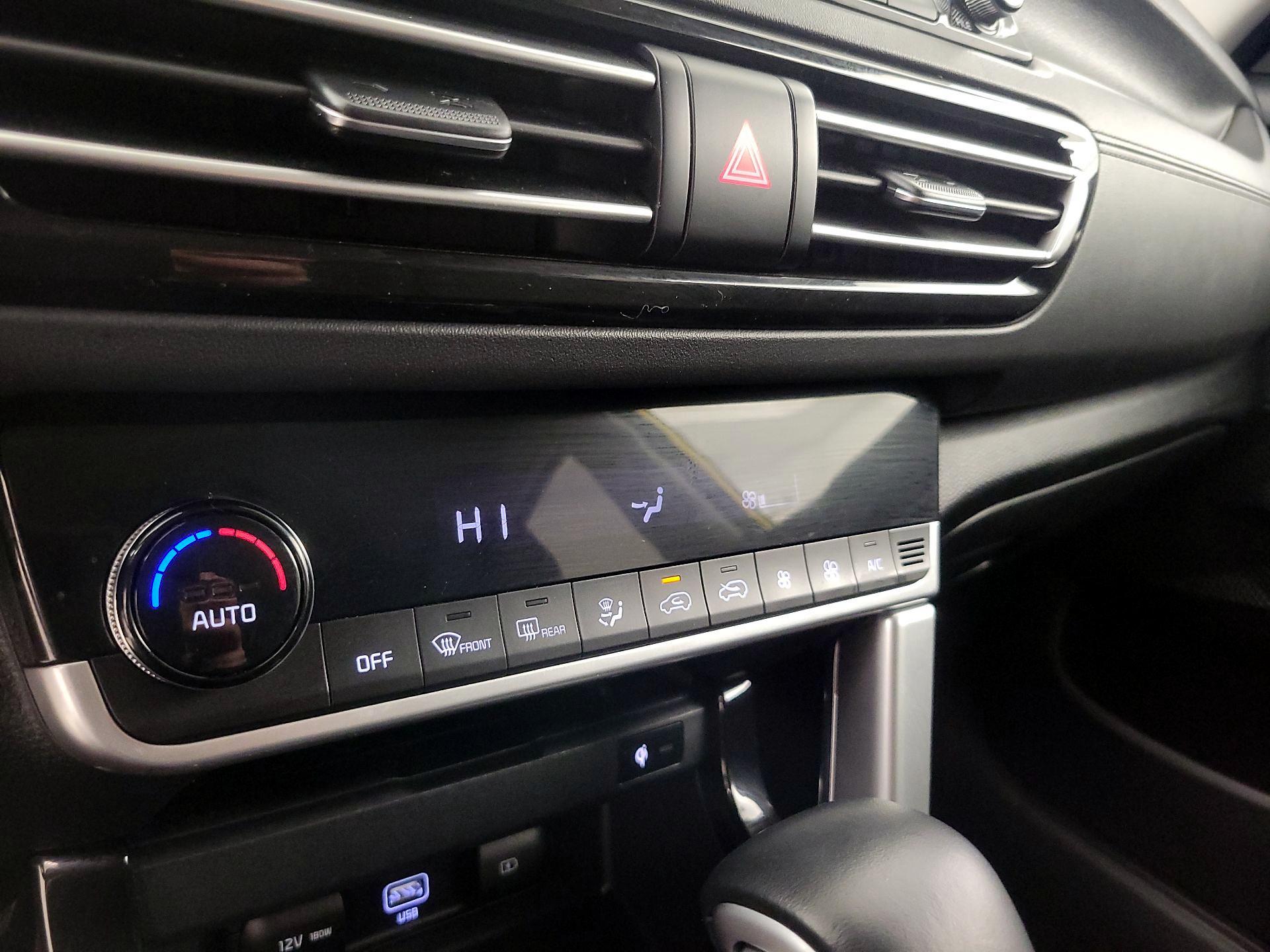 Thumbnail: 2023 Kia Seltos - 17