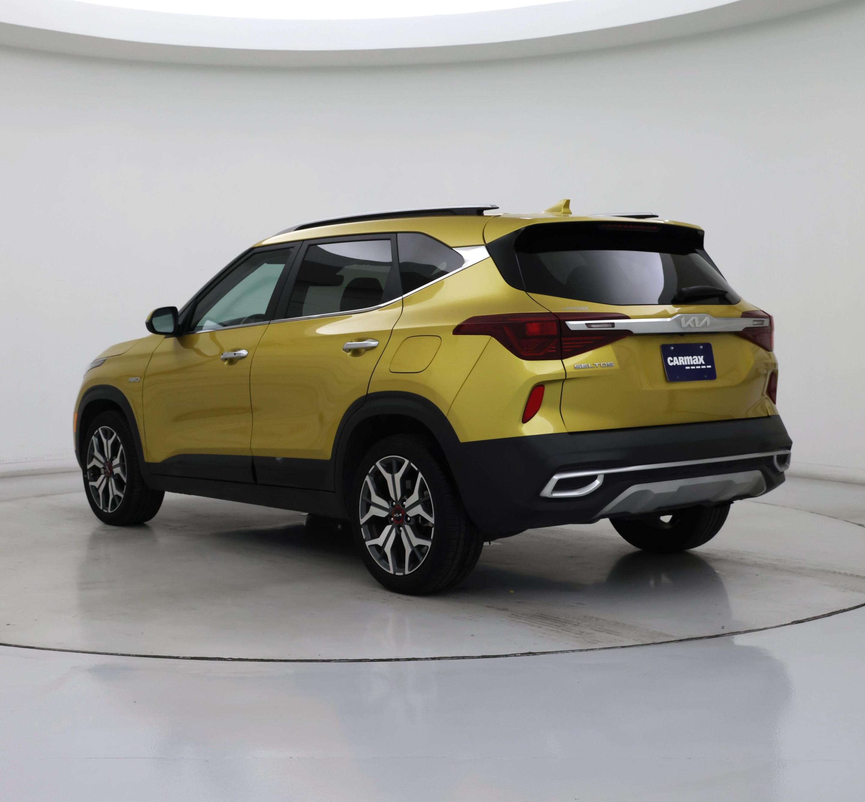 Thumbnail: 2023 Kia Seltos - 2