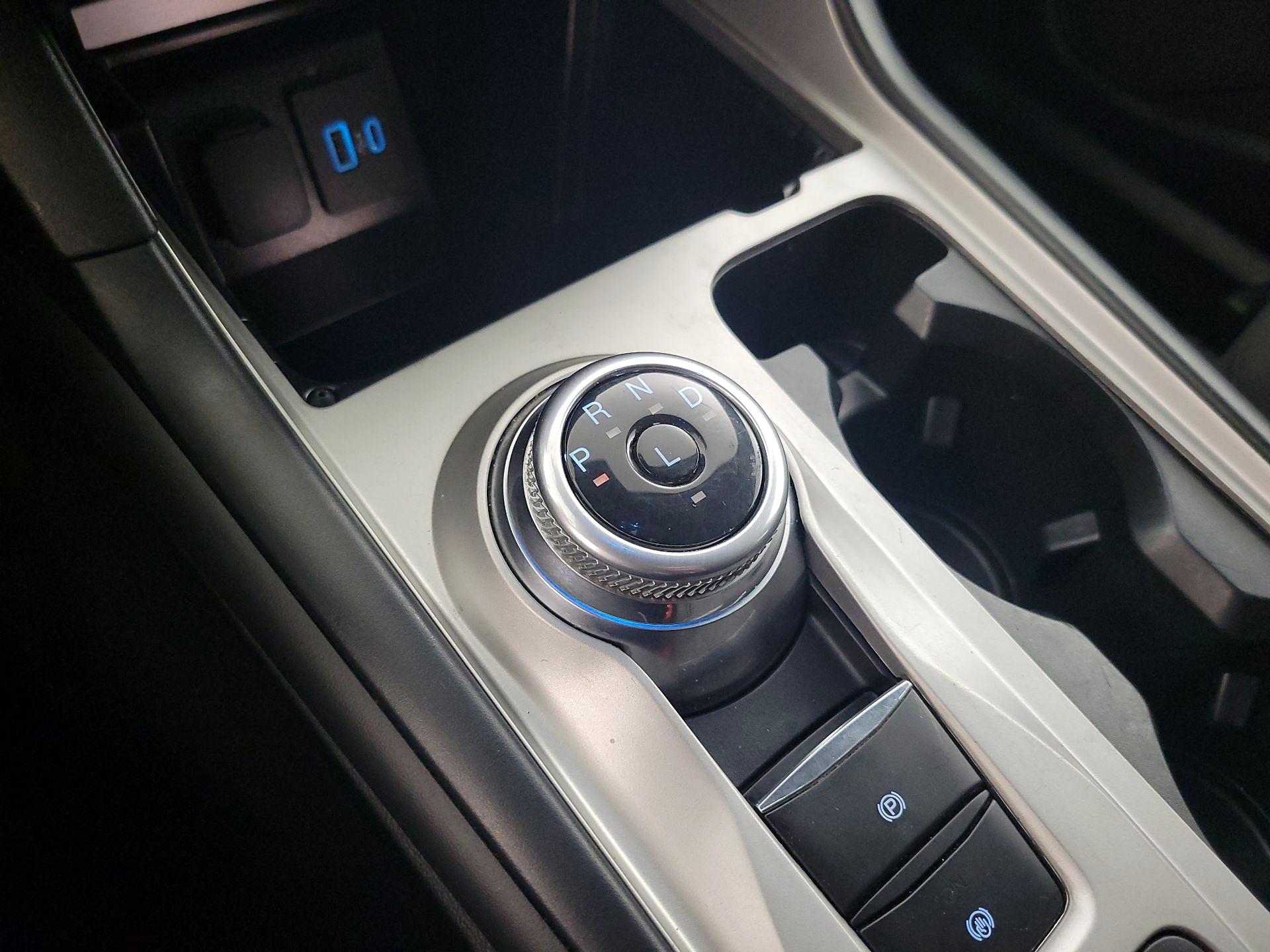 Thumbnail: 2023 Ford Explorer - 17