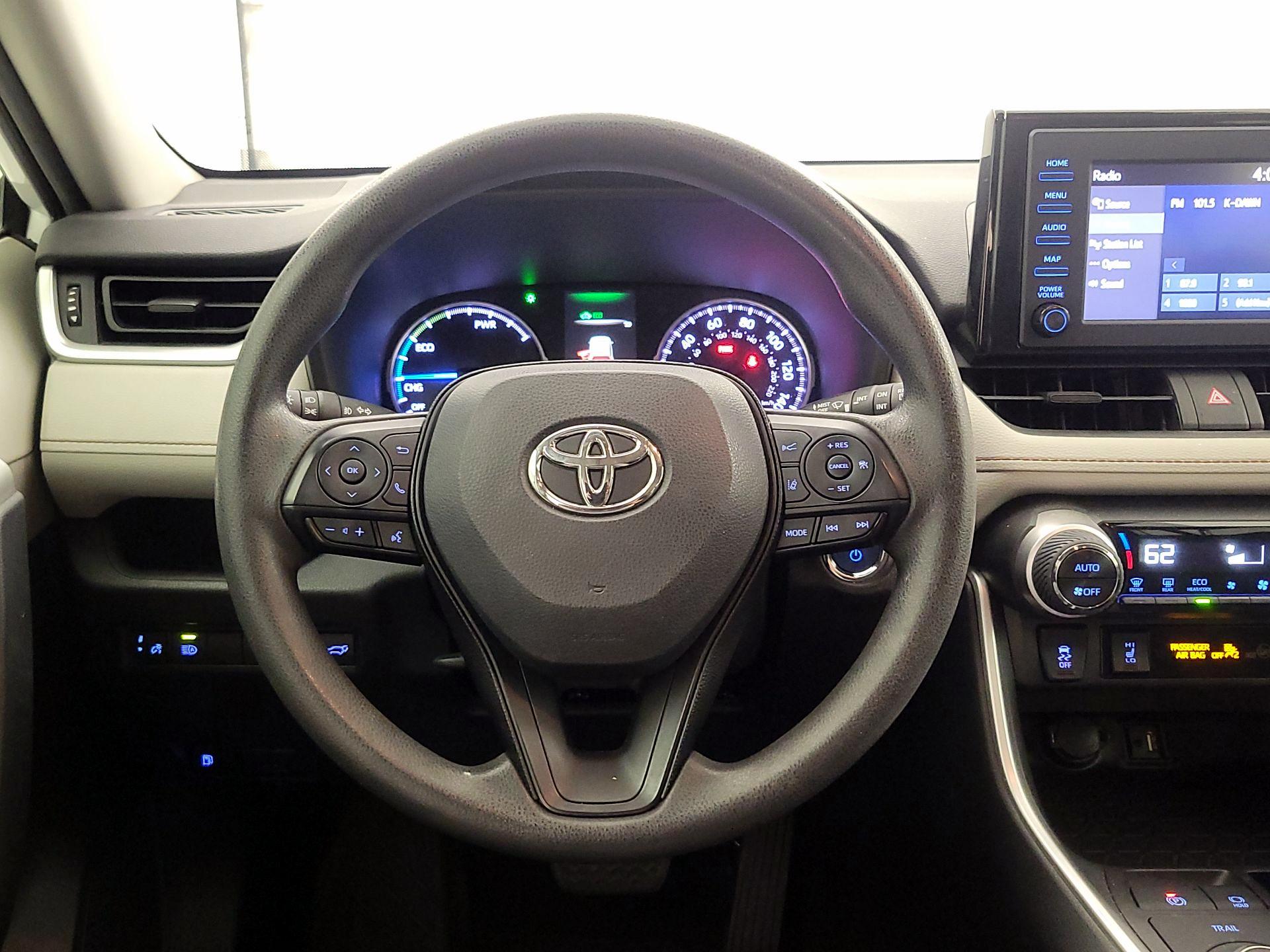 Thumbnail: 2019 Toyota RAV4 - 10