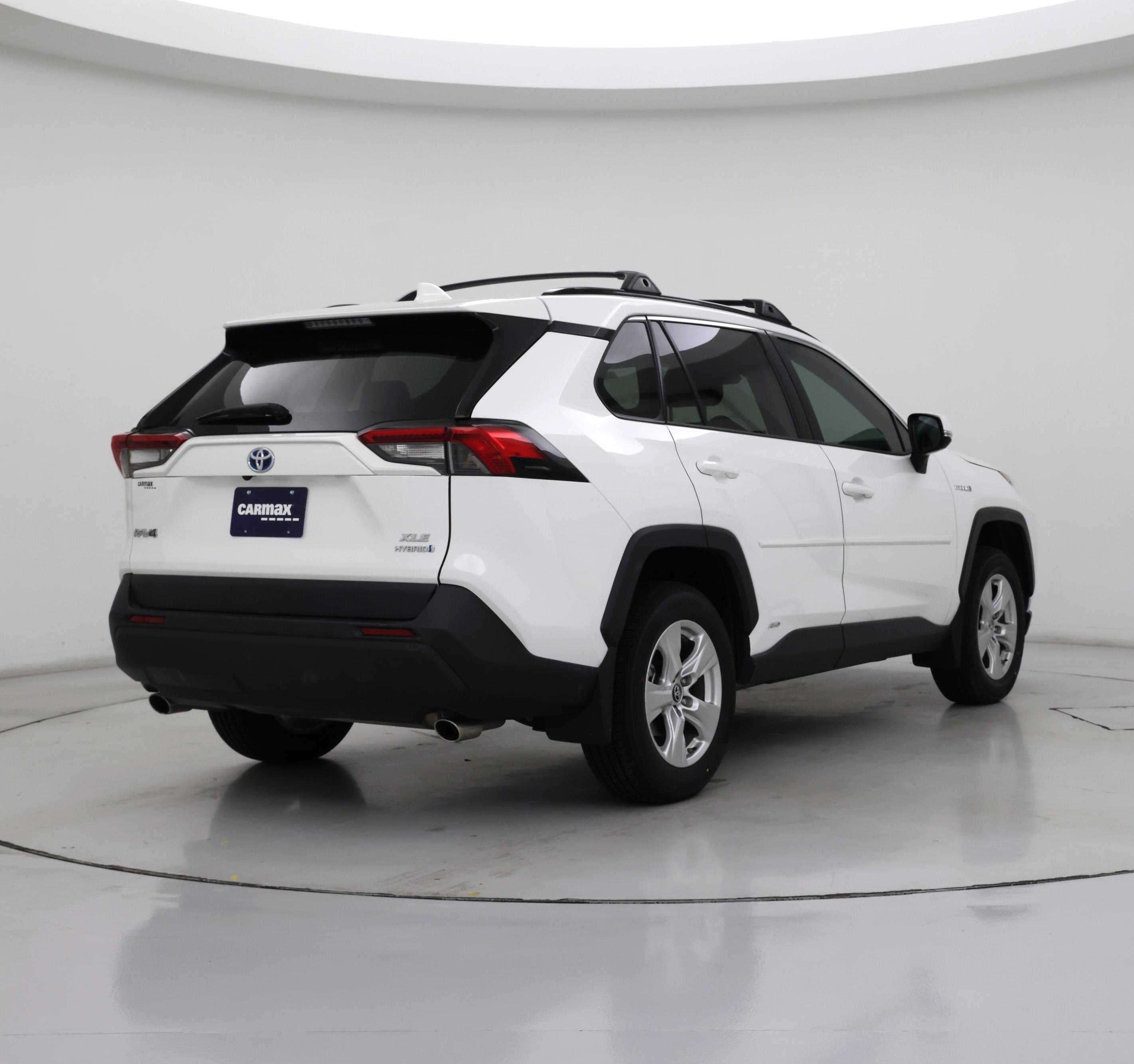 Thumbnail: 2019 Toyota RAV4 - 8