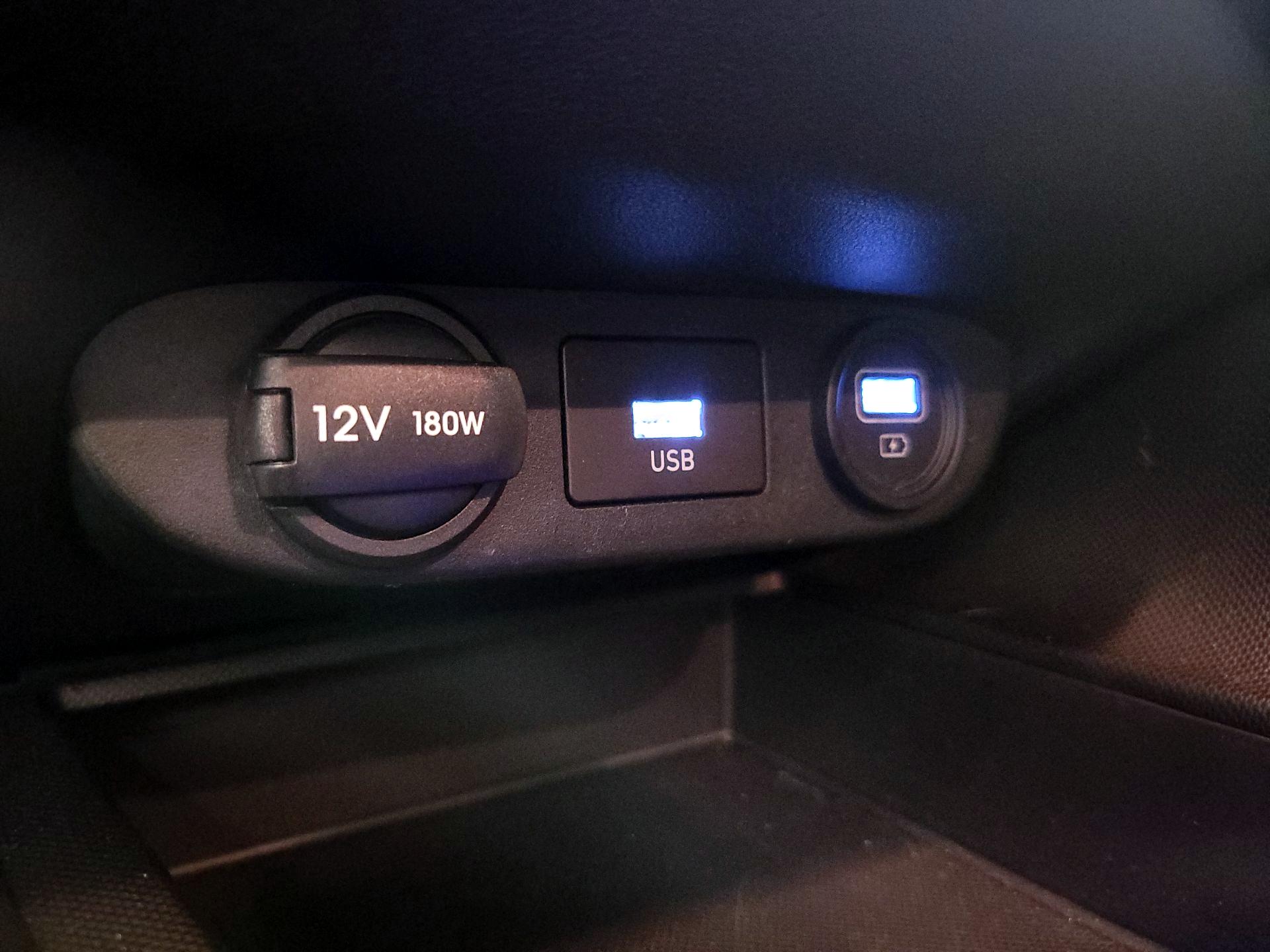 Thumbnail: 2023 Hyundai Elantra - 18