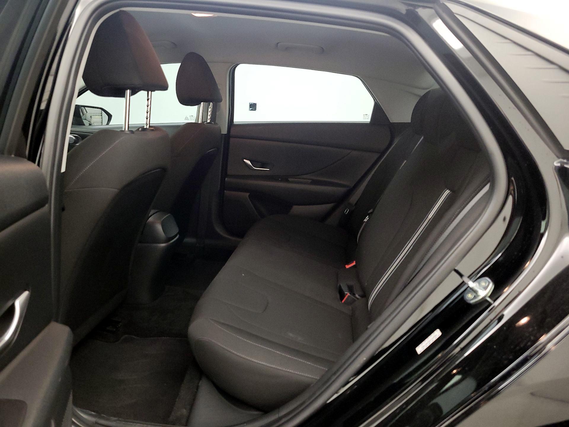 Thumbnail: 2023 Hyundai Elantra - 19