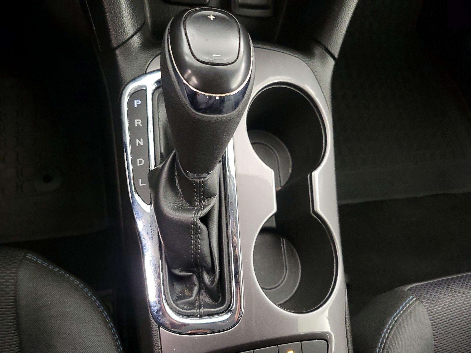 Thumbnail: 2019 Chevrolet Cruze - 17