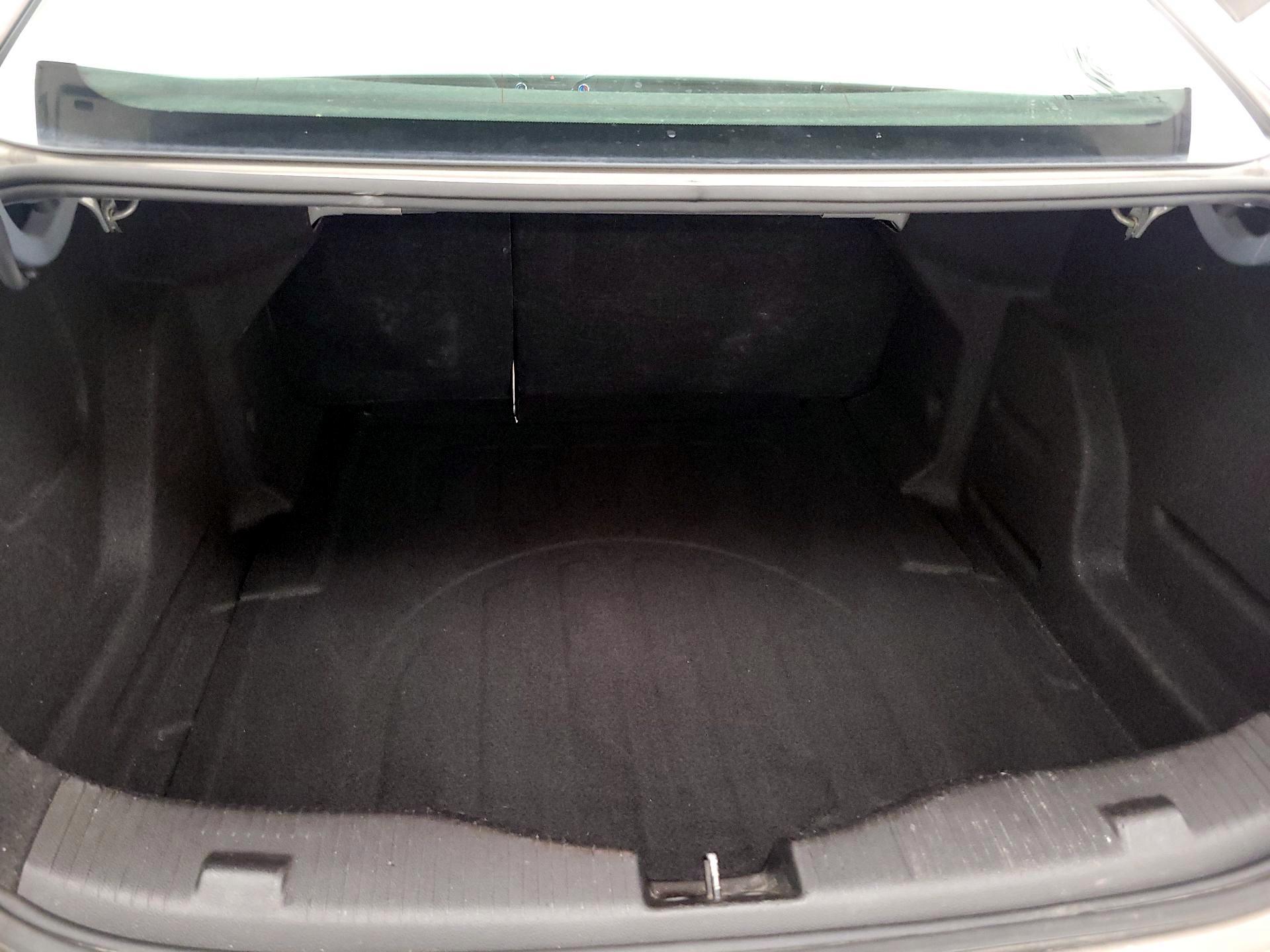 Thumbnail: 2019 Chevrolet Cruze - 20