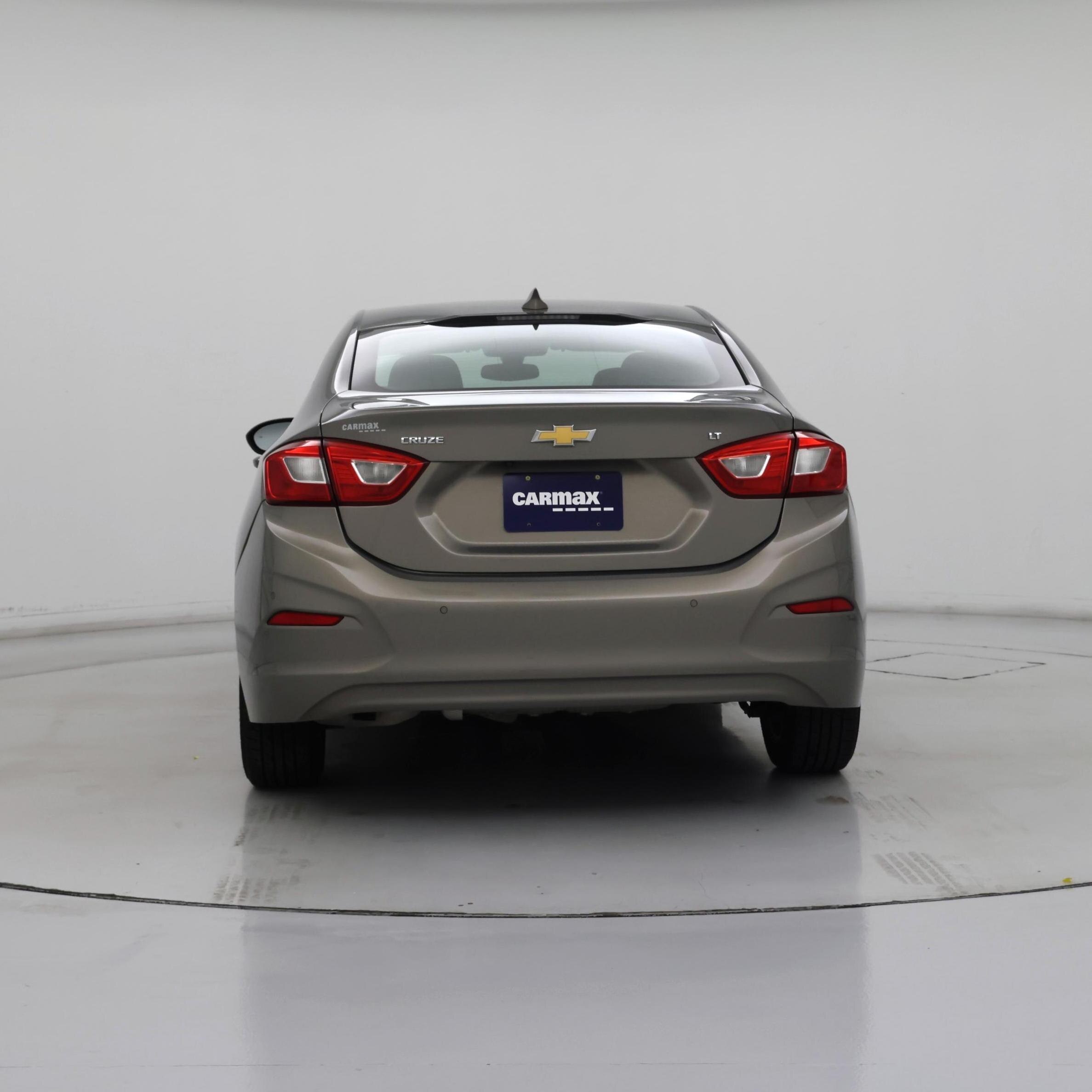 Thumbnail: 2019 Chevrolet Cruze - 6