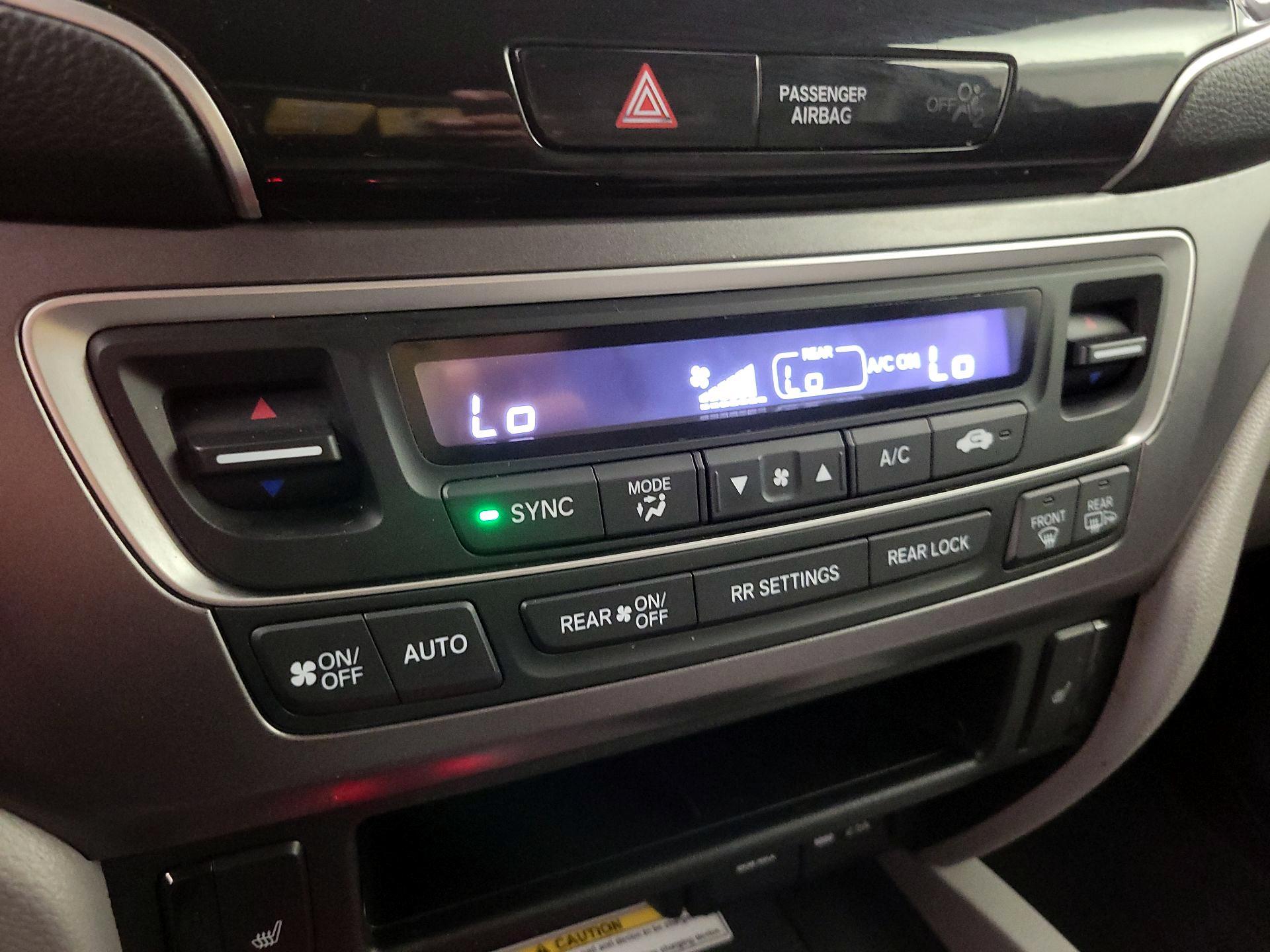 Thumbnail: 2021 Honda Pilot - 16