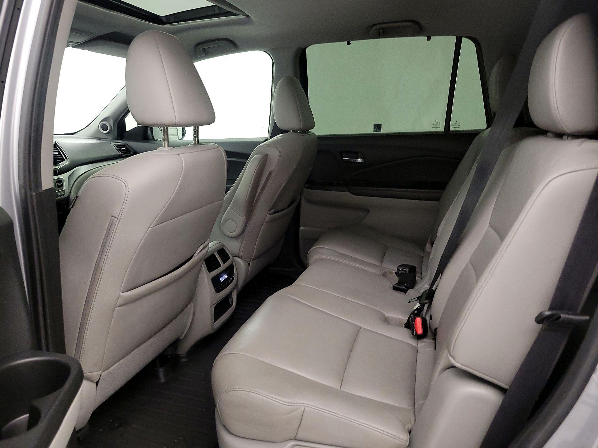 Thumbnail: 2021 Honda Pilot - 20