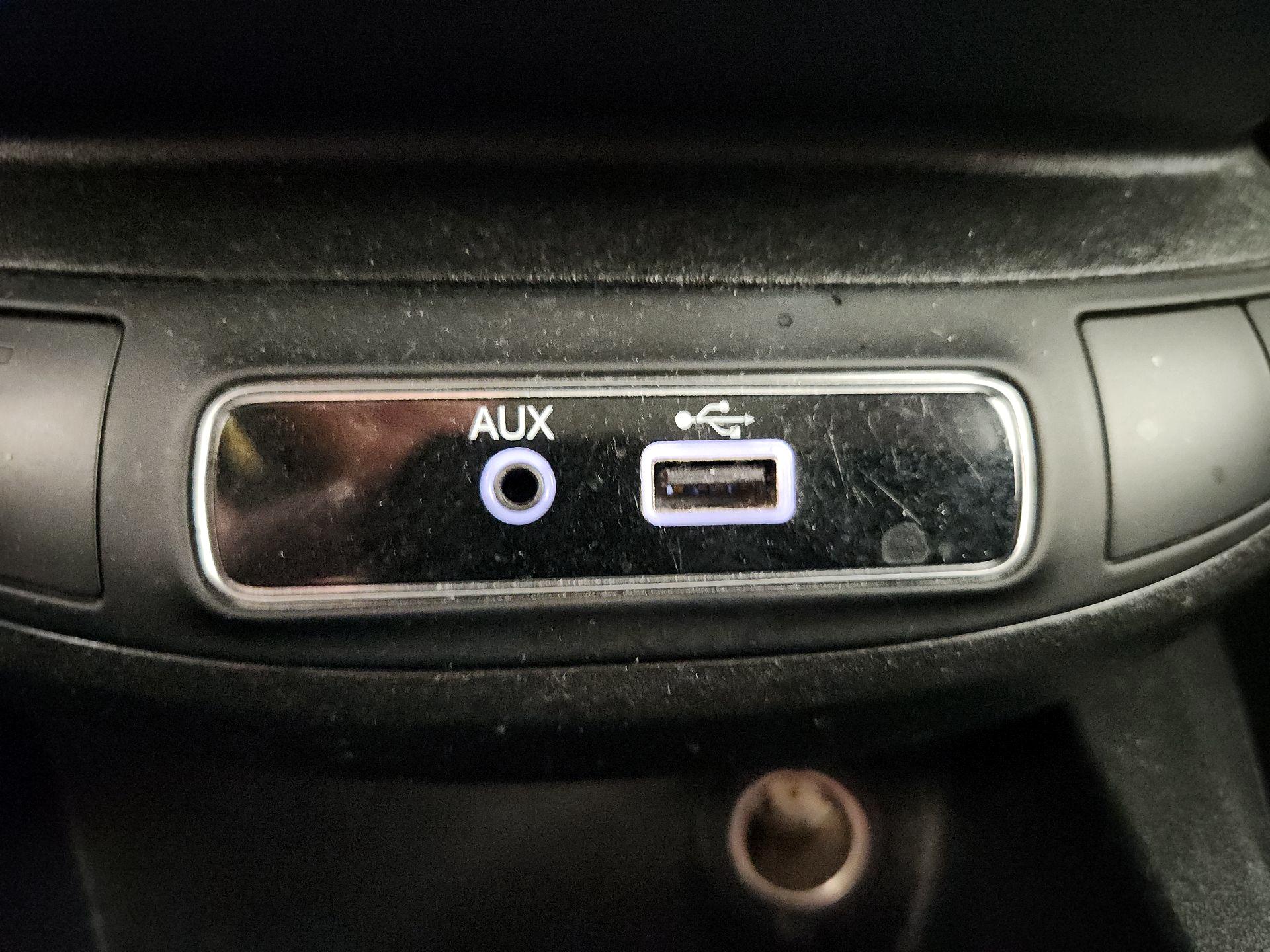 Thumbnail: 2016 Fiat 500X - 18