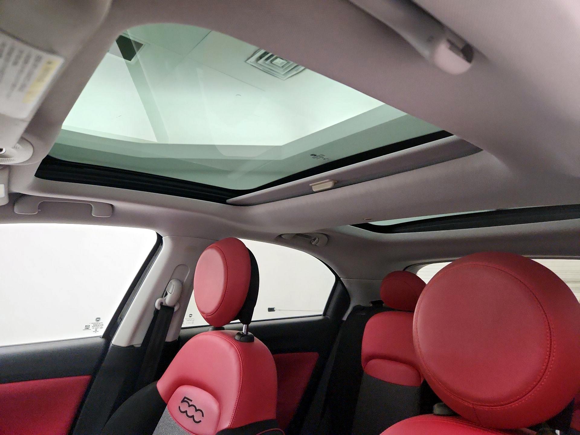 Thumbnail: 2016 Fiat 500X - 19