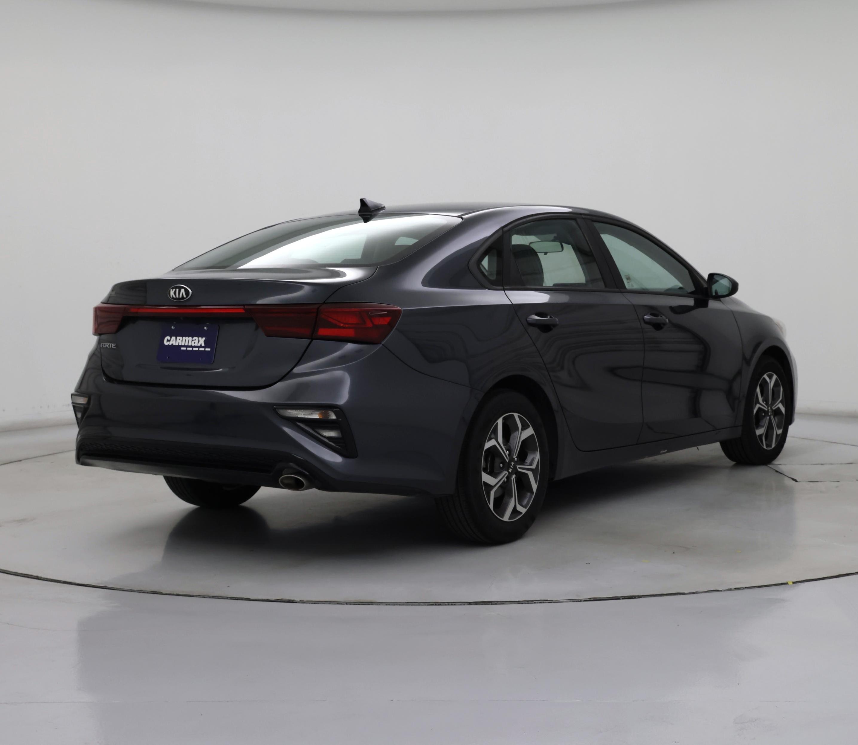 Thumbnail: 2019 Kia Forte - 8