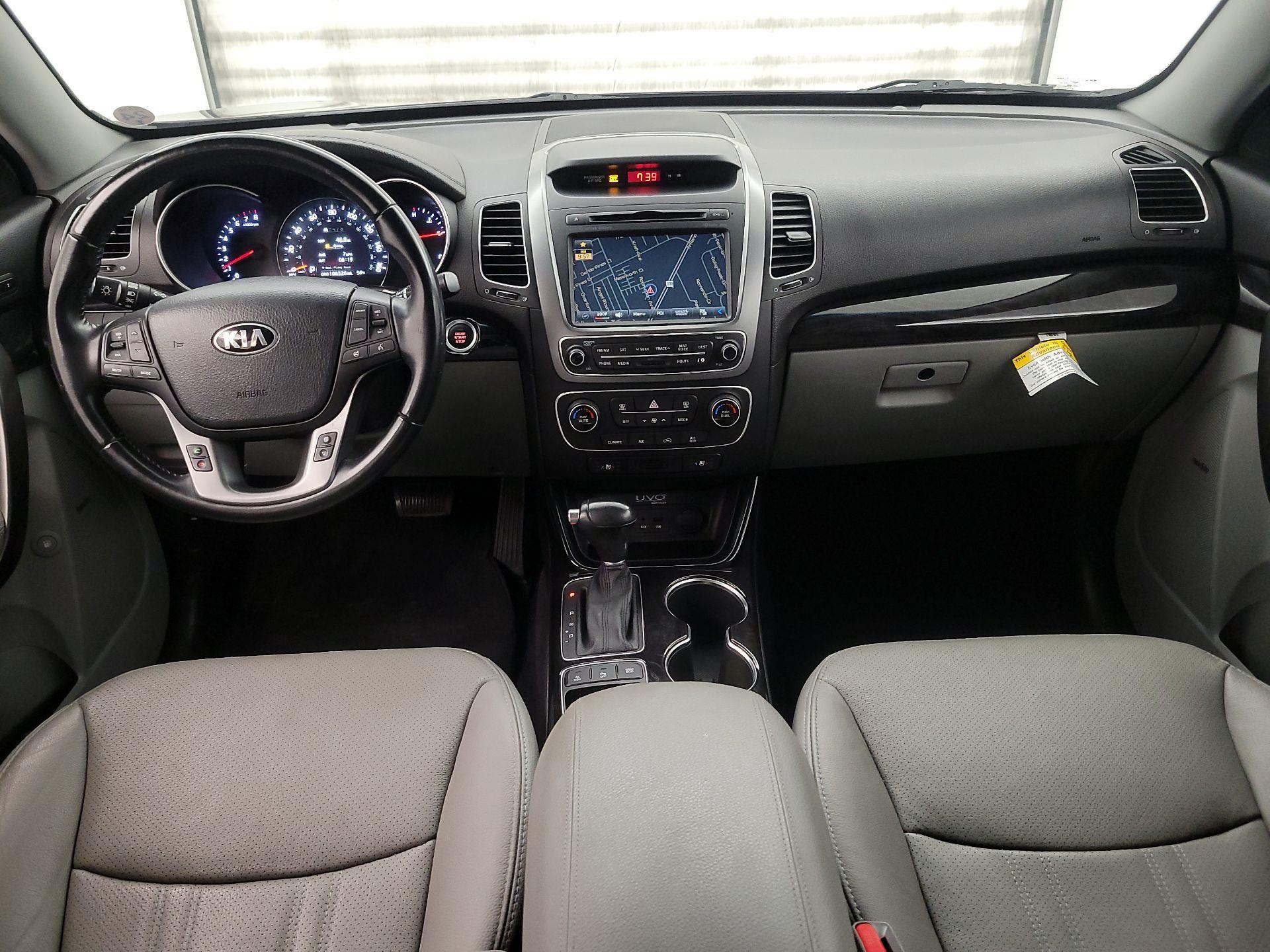 Thumbnail: 2014 Kia Sorento - 9