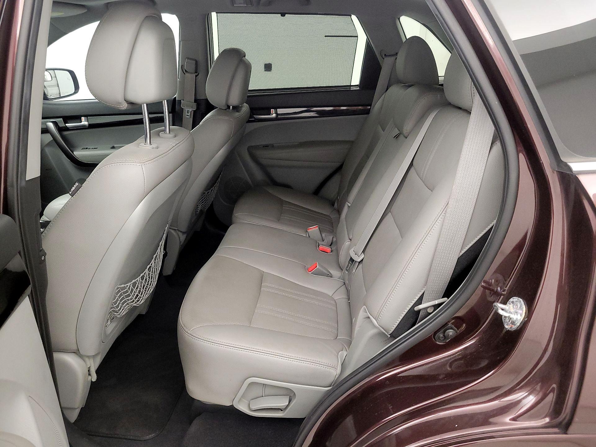 Thumbnail: 2014 Kia Sorento - 20