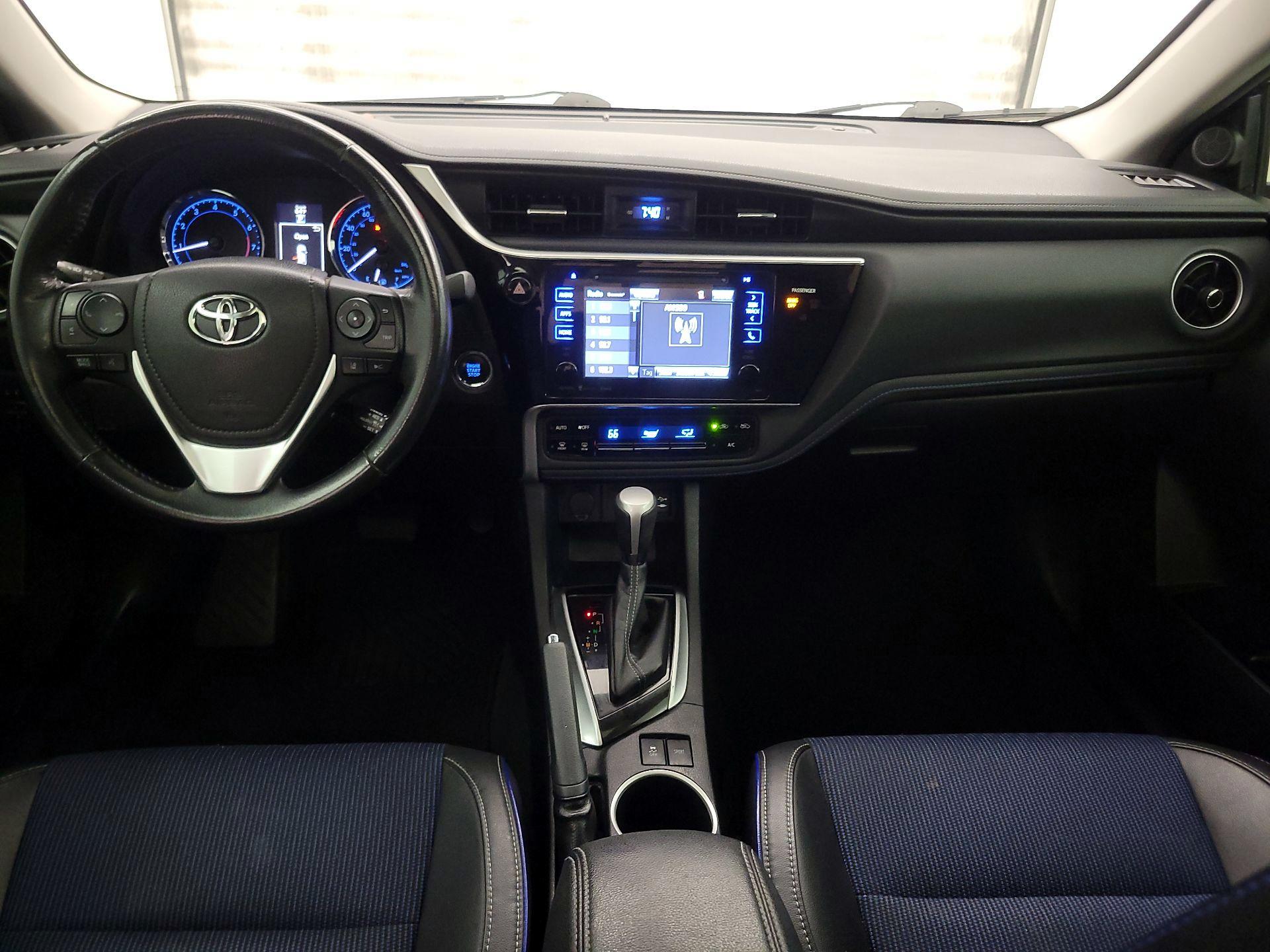 Thumbnail: 2017 Toyota Corolla - 9