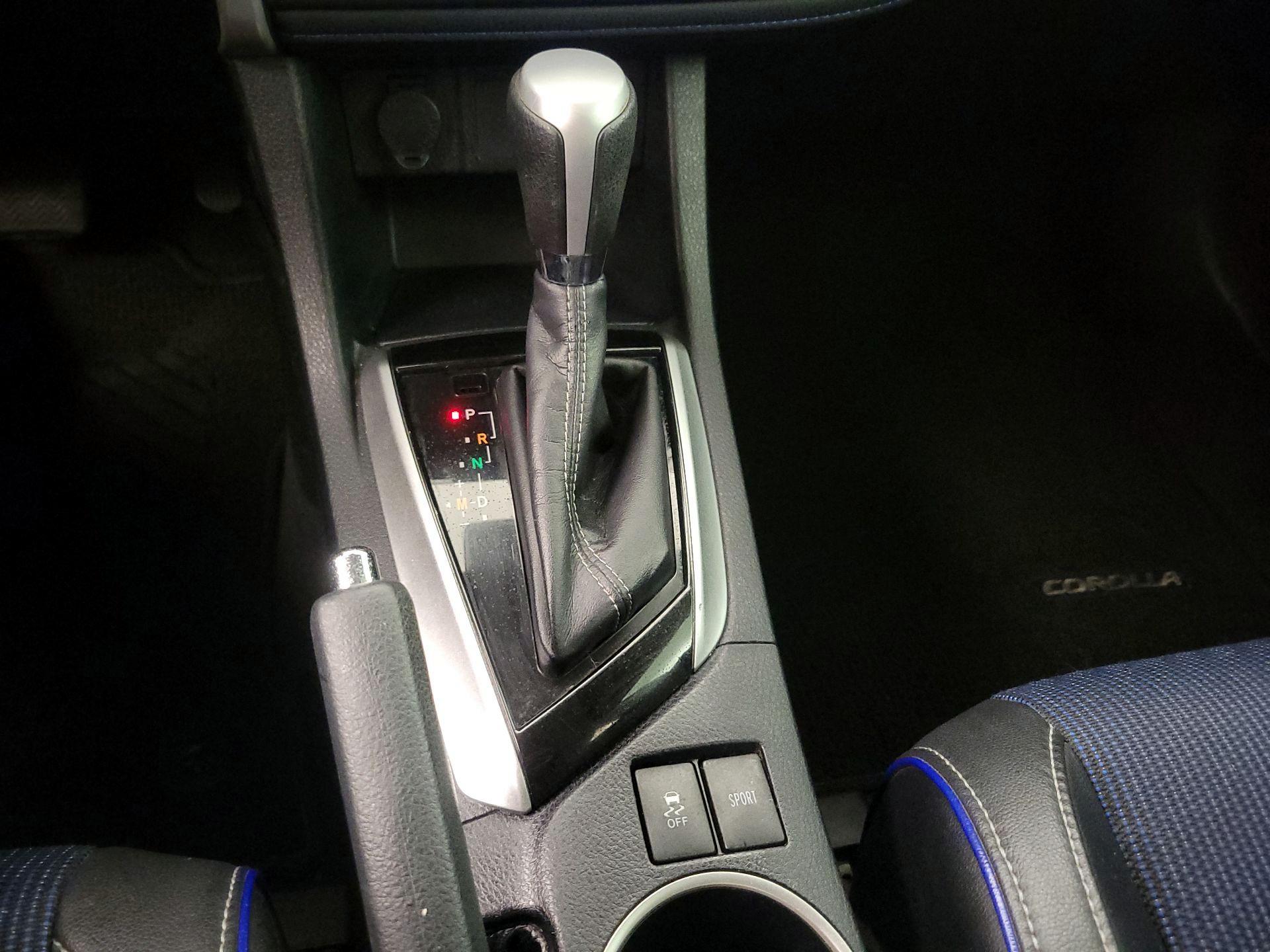 Thumbnail: 2017 Toyota Corolla - 17