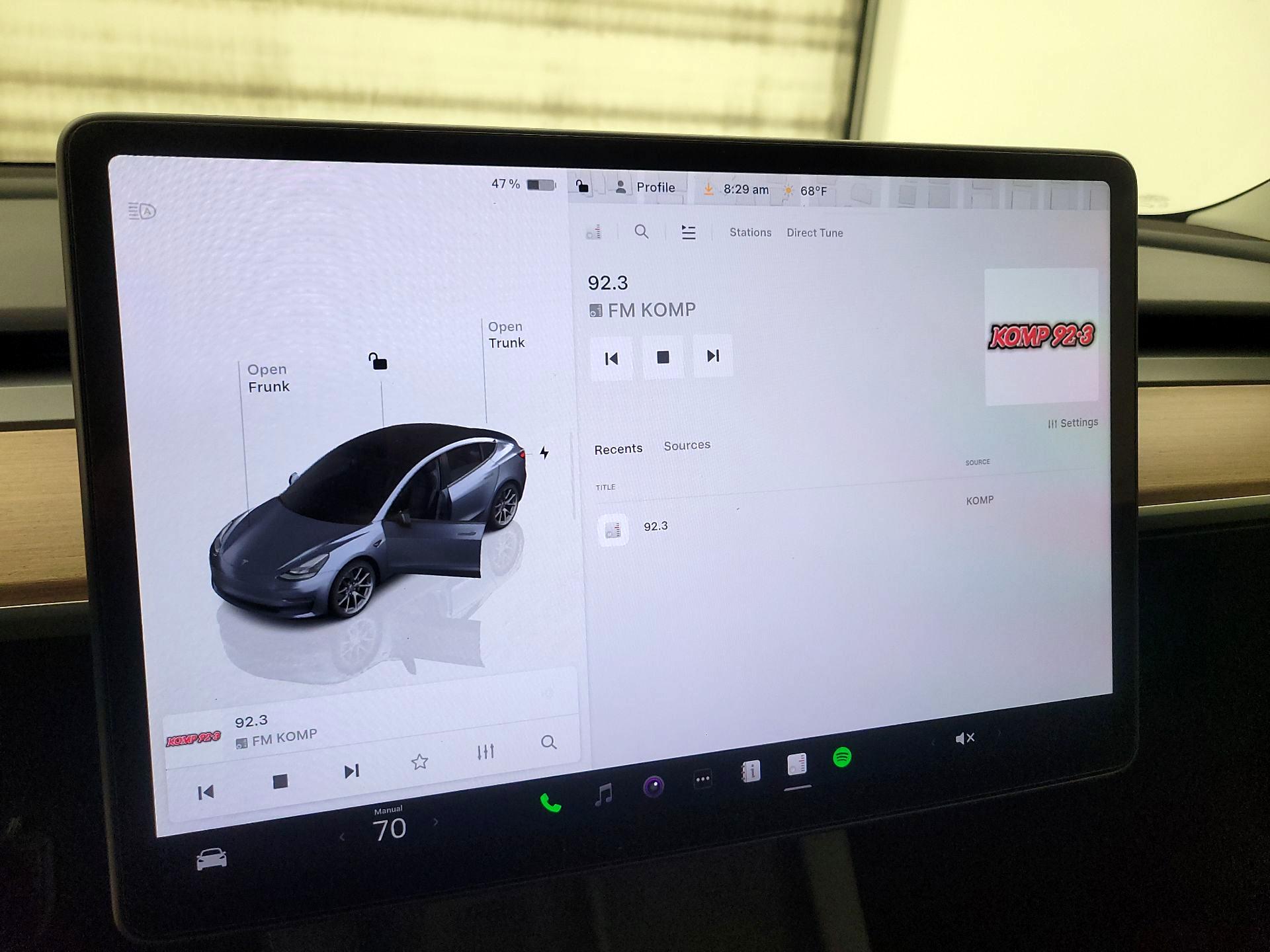 Thumbnail: 2023 Tesla Model 3 - 15