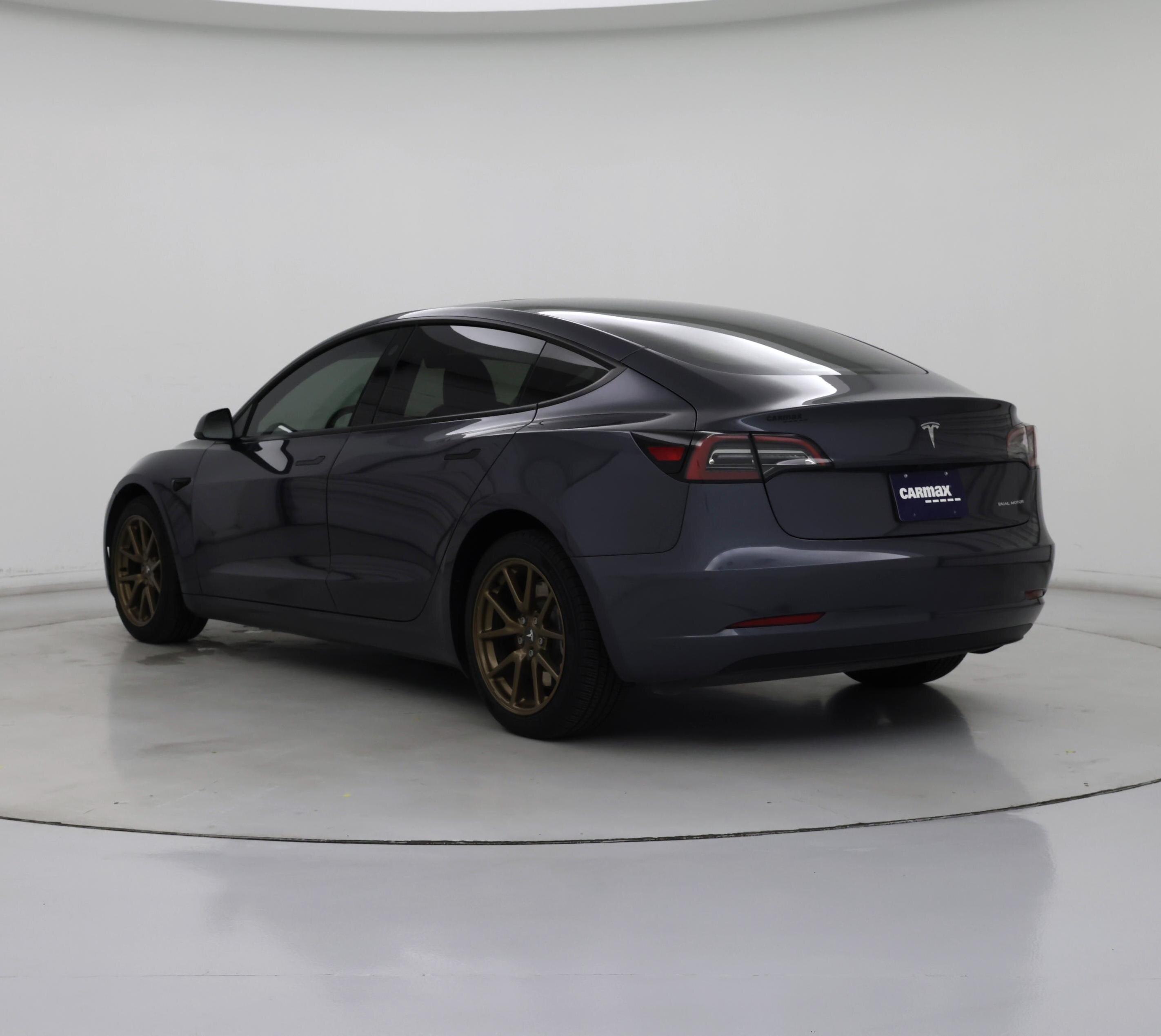 Thumbnail: 2023 Tesla Model 3 - 2