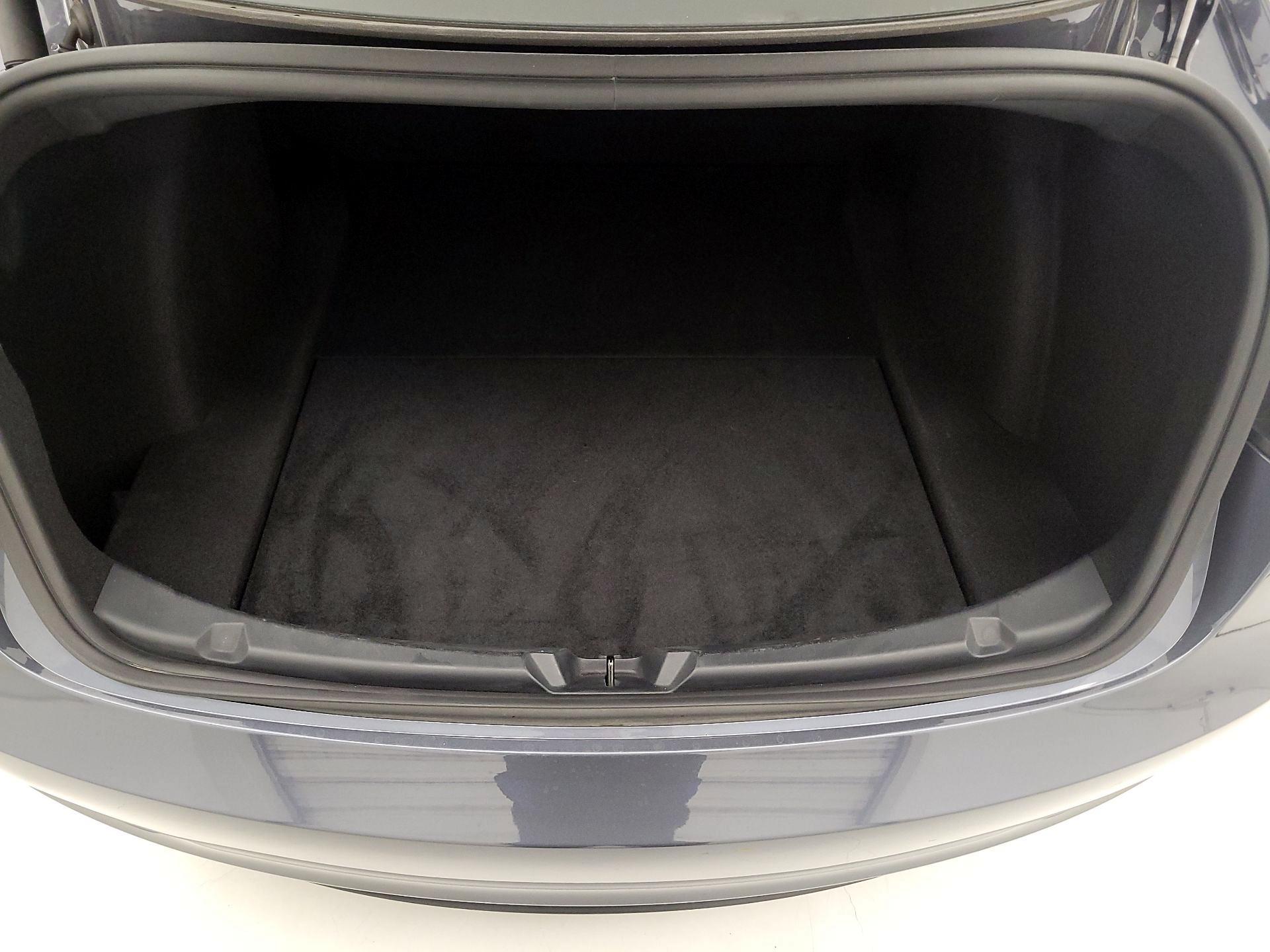 Thumbnail: 2023 Tesla Model 3 - 19