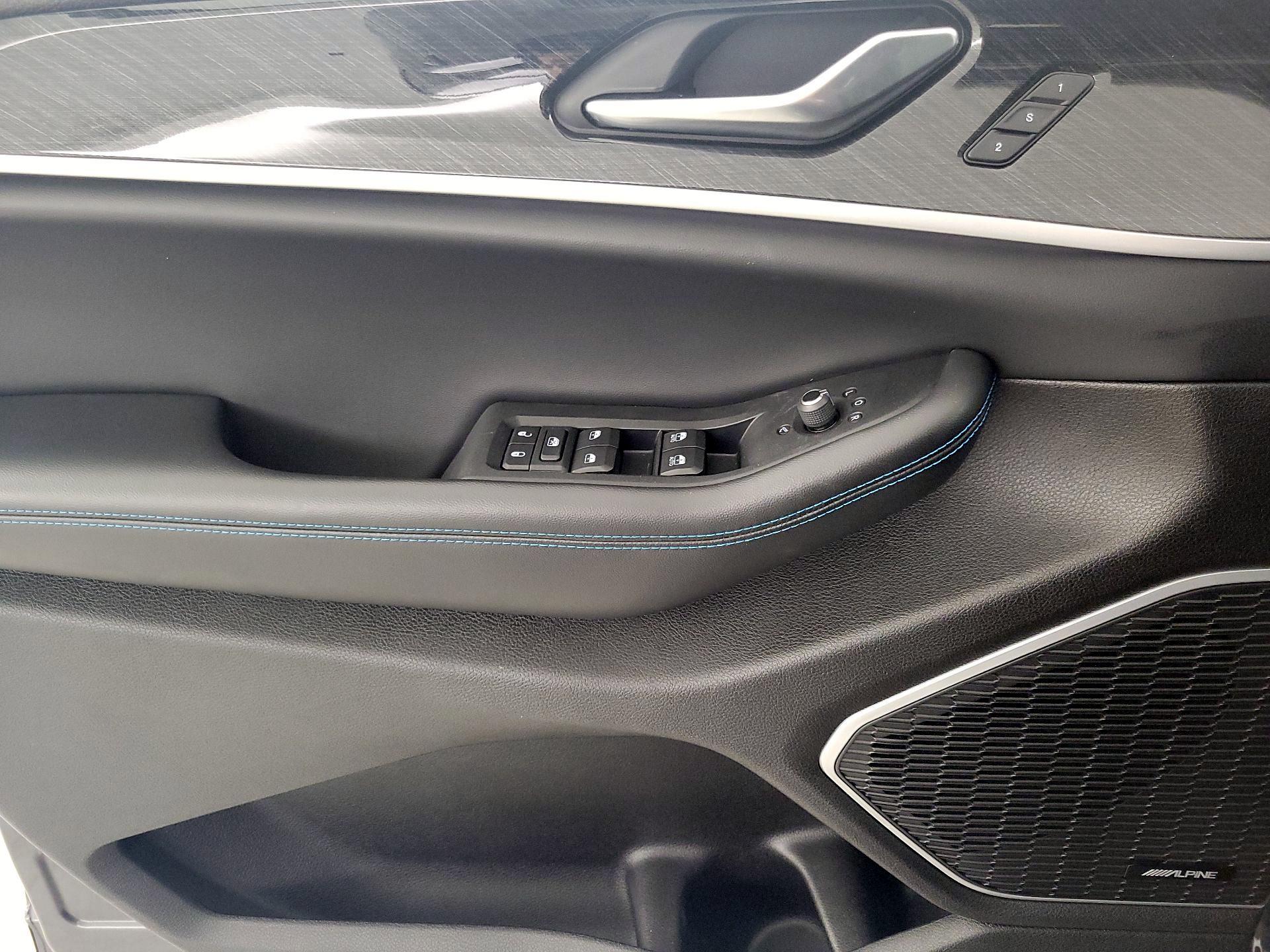 Thumbnail: 2023 Jeep Grand Cherokee - 12