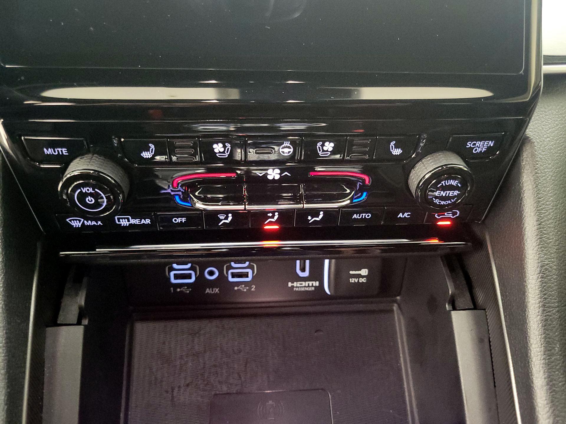 Thumbnail: 2023 Jeep Grand Cherokee - 17