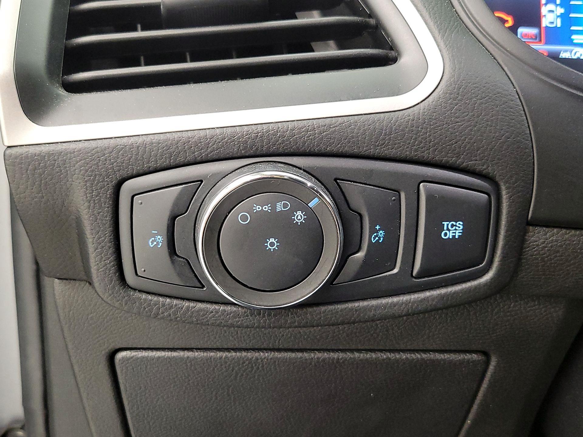 Thumbnail: 2022 Ford Edge - 13