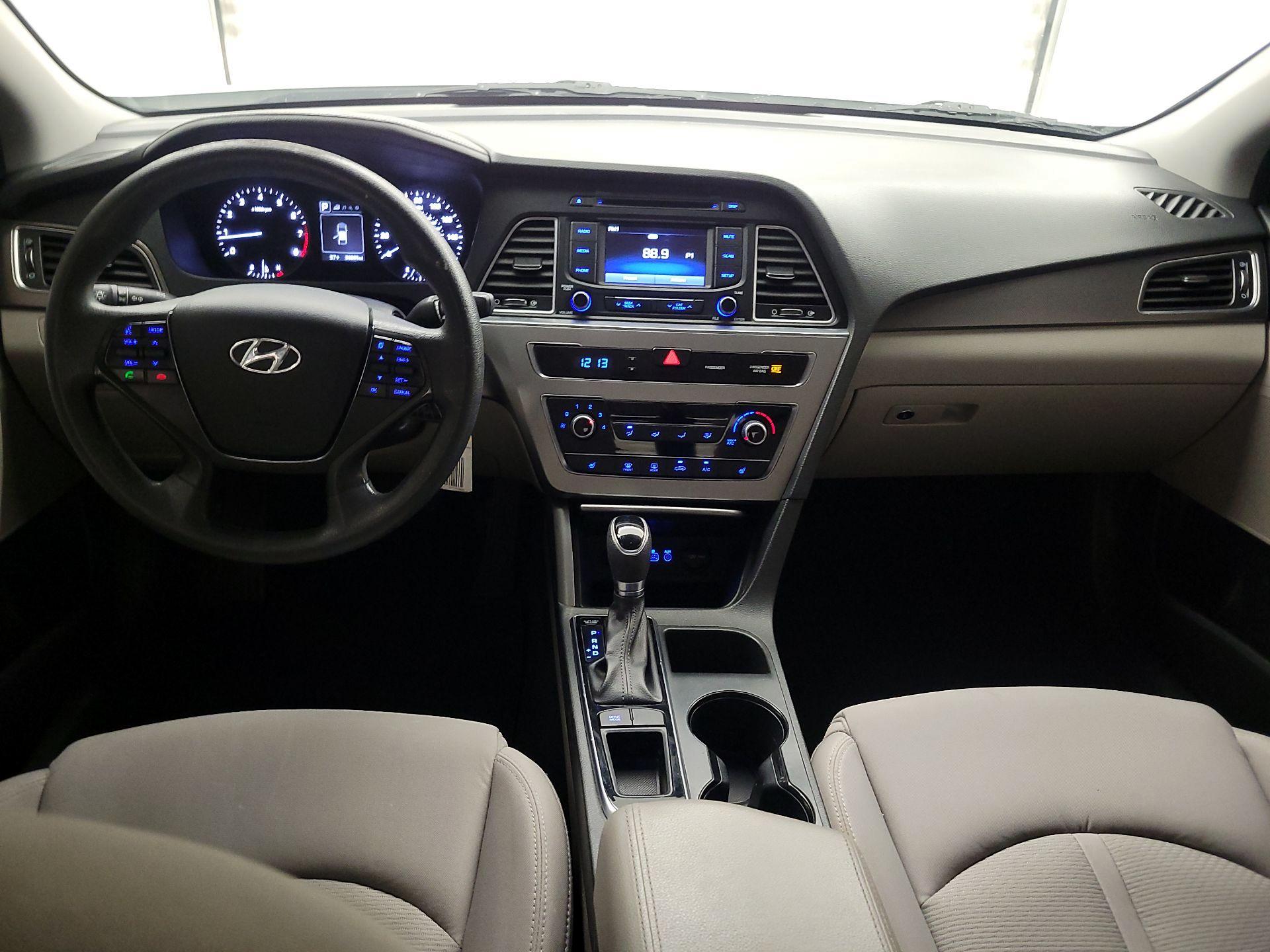 Thumbnail: 2015 Hyundai Sonata - 9