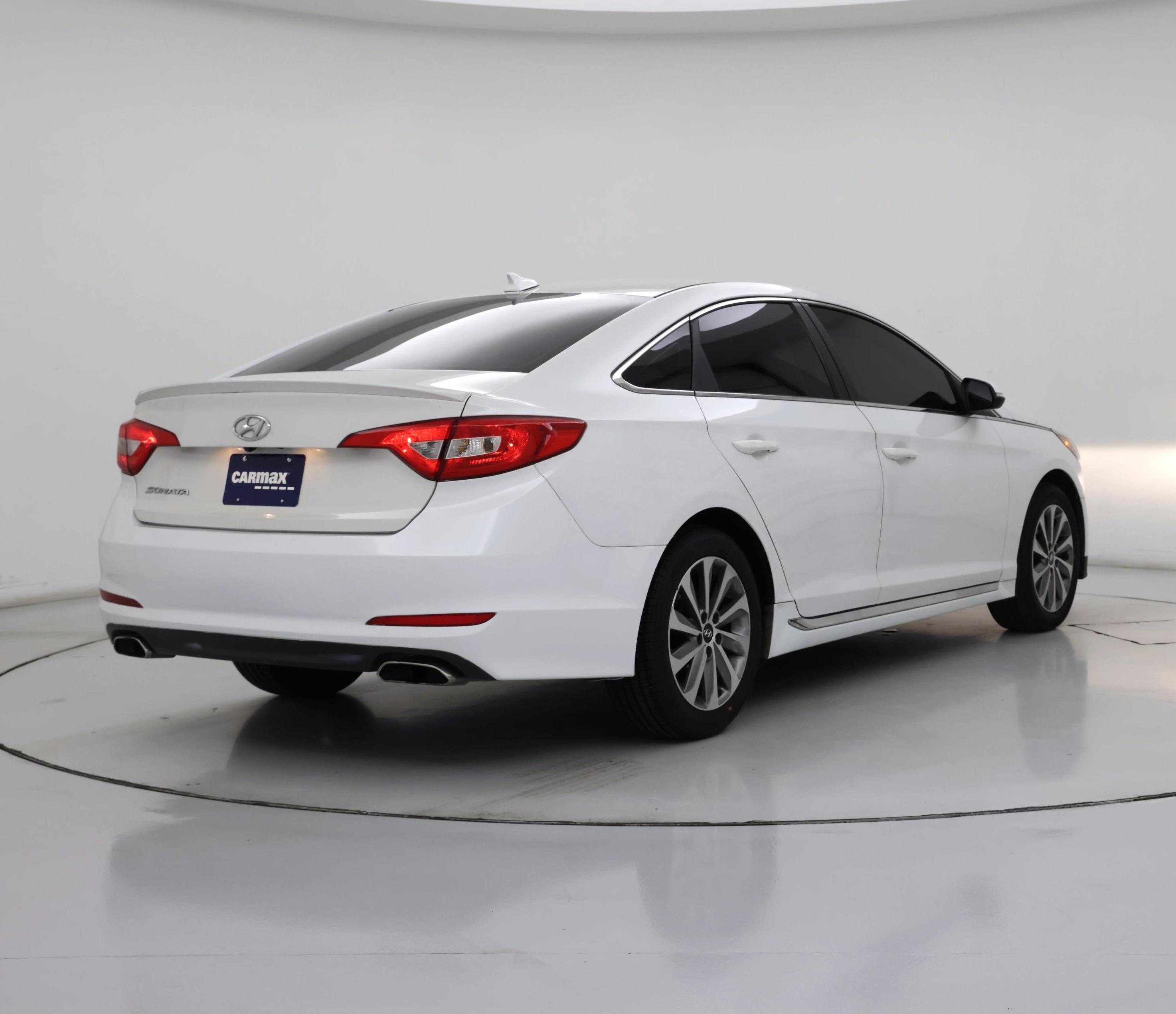 Thumbnail: 2015 Hyundai Sonata - 8