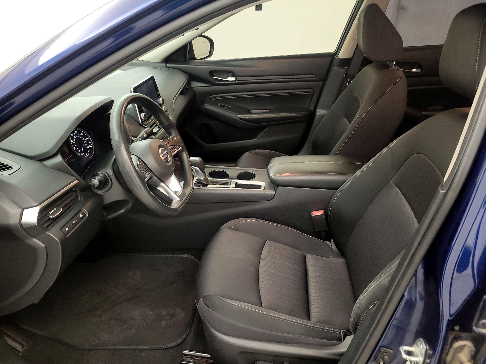 Thumbnail: 2019 Nissan Altima - 11