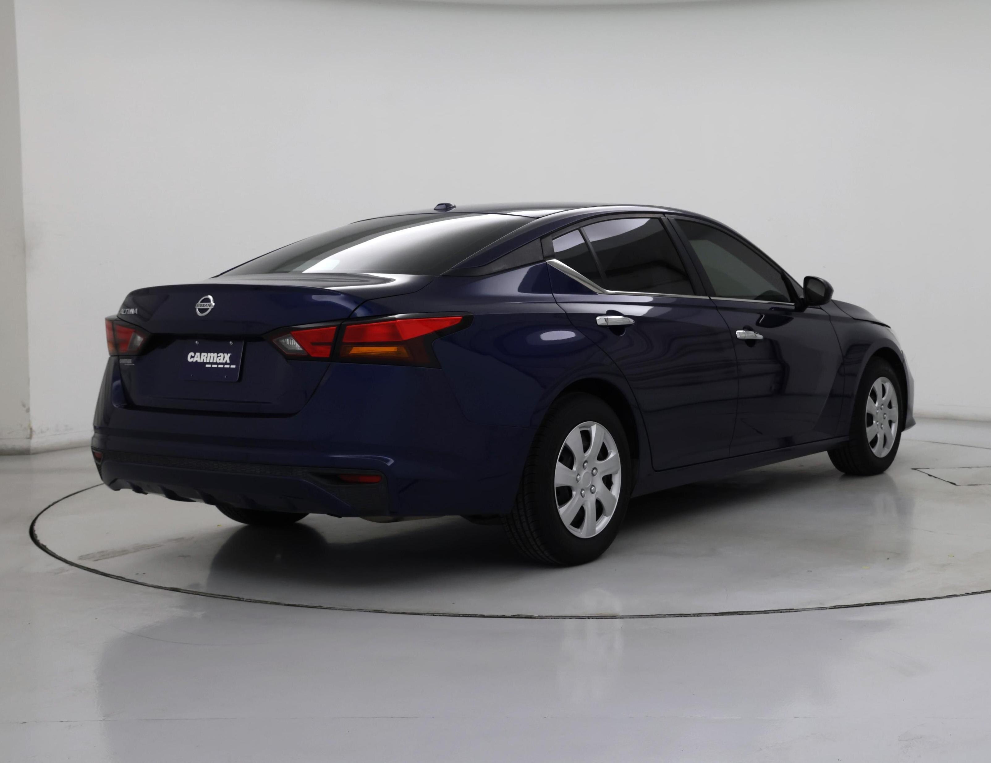 Thumbnail: 2019 Nissan Altima - 8