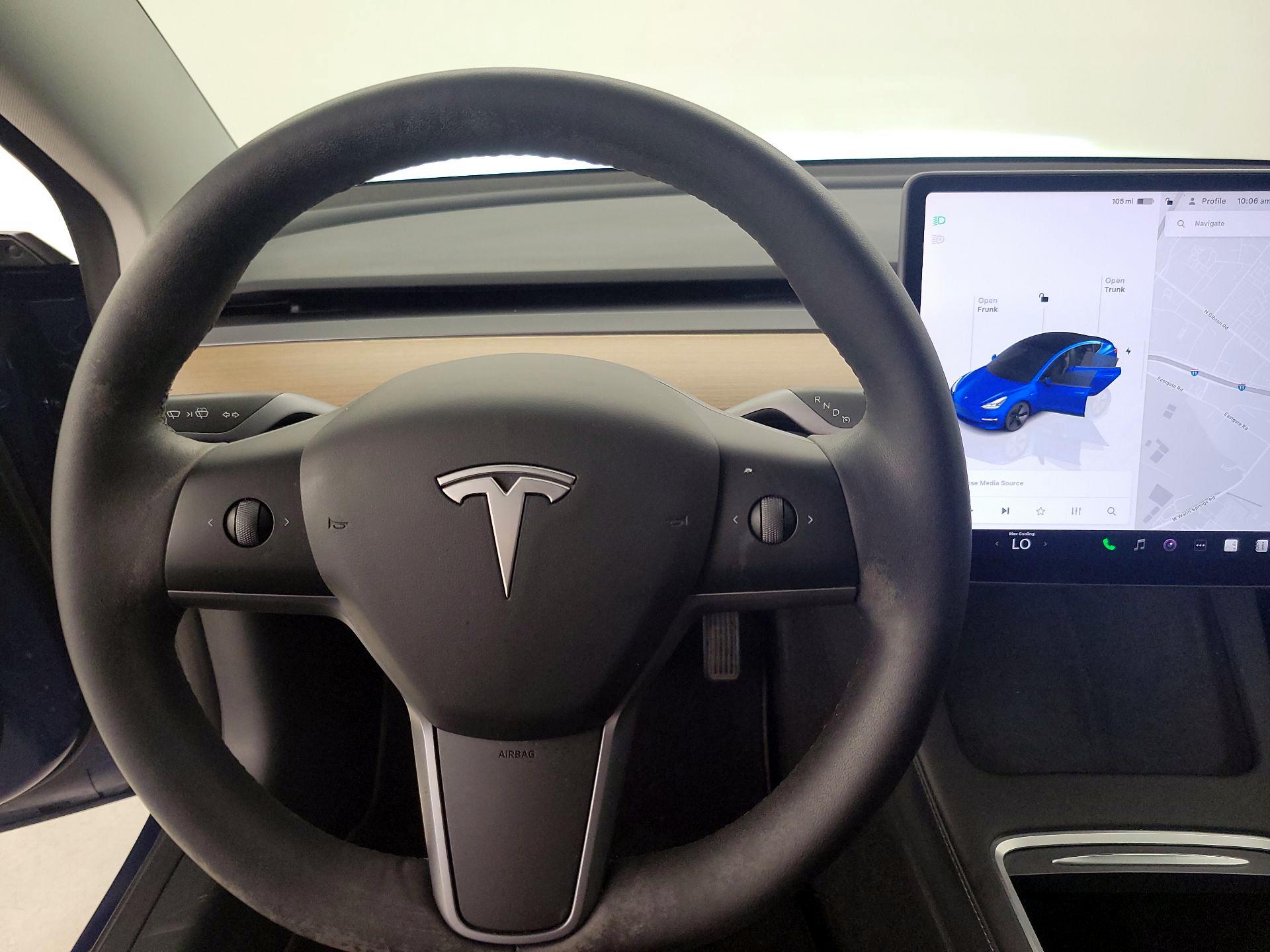 Thumbnail: 2023 Tesla Model 3 - 10