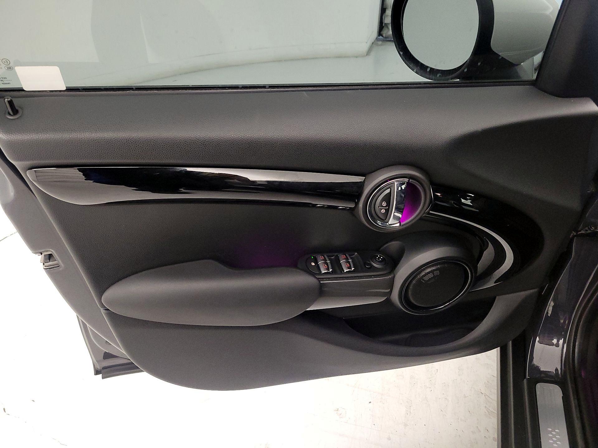 Thumbnail: 2021 MINI Cooper Hardtop - 12