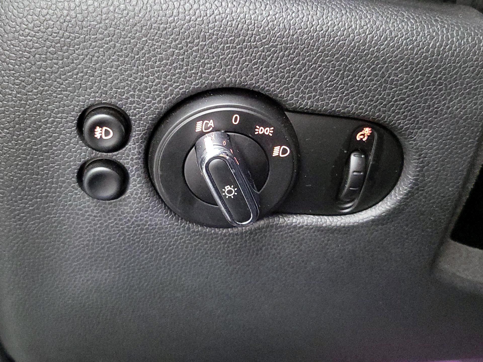 Thumbnail: 2021 MINI Cooper Hardtop - 13