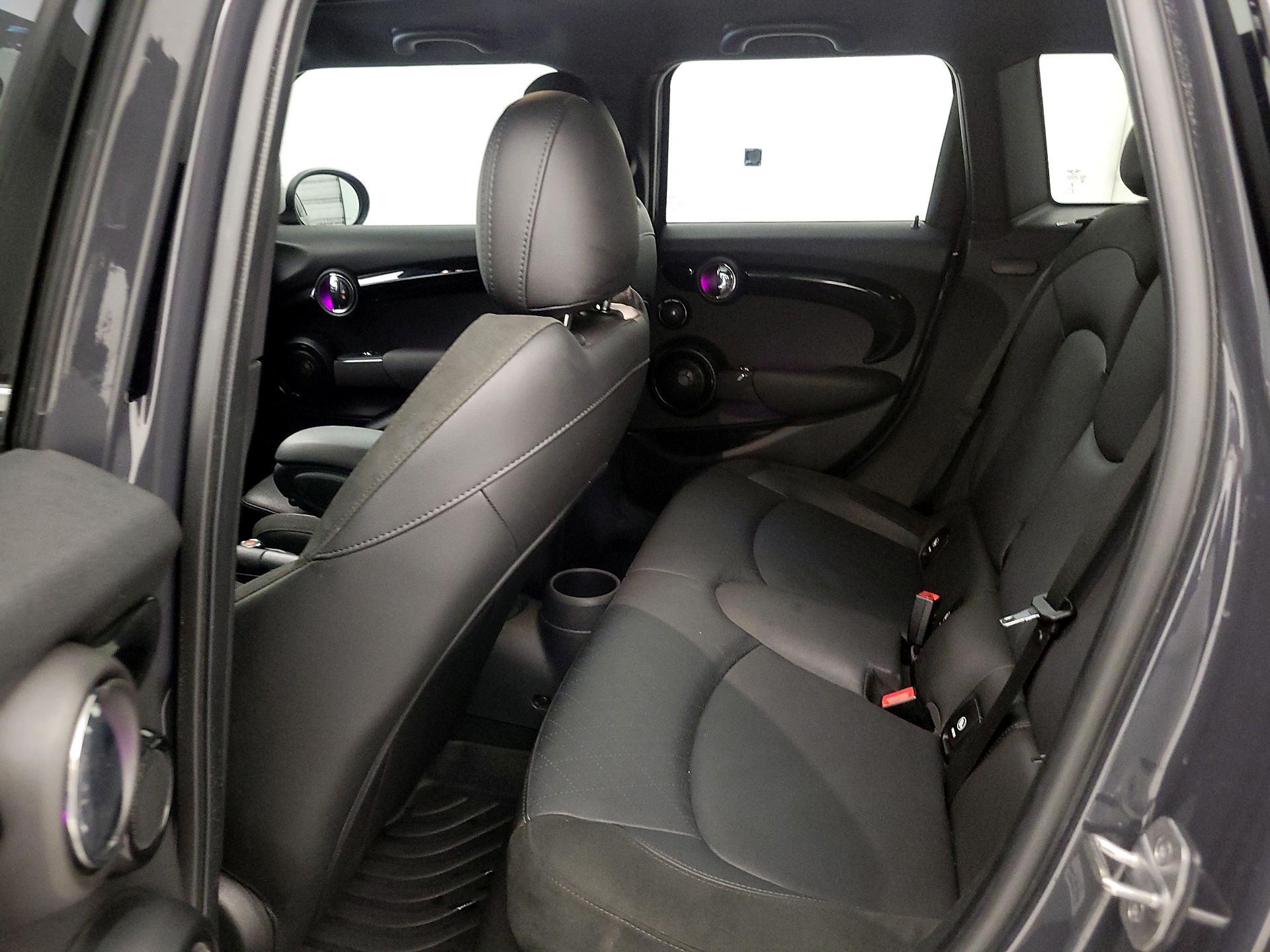 Thumbnail: 2021 MINI Cooper Hardtop - 19