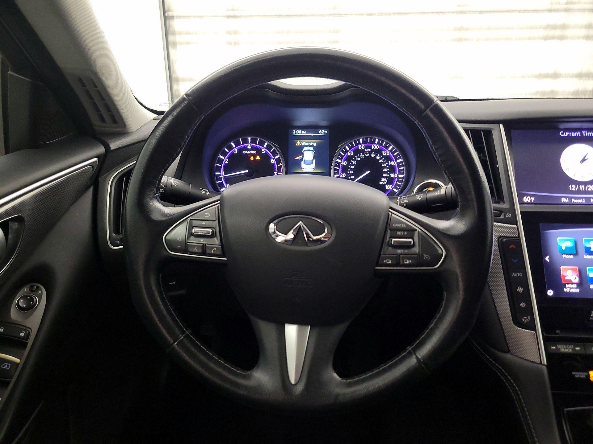 Thumbnail: 2017 INFINITI Q50 - 10