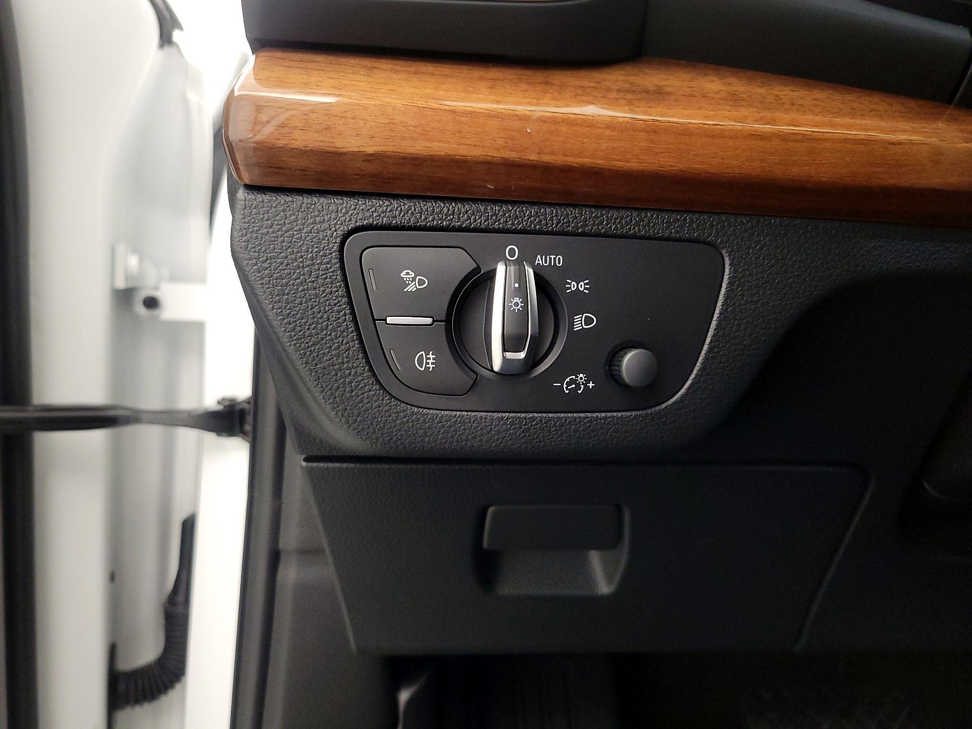 Thumbnail: 2023 Audi Q5 - 13