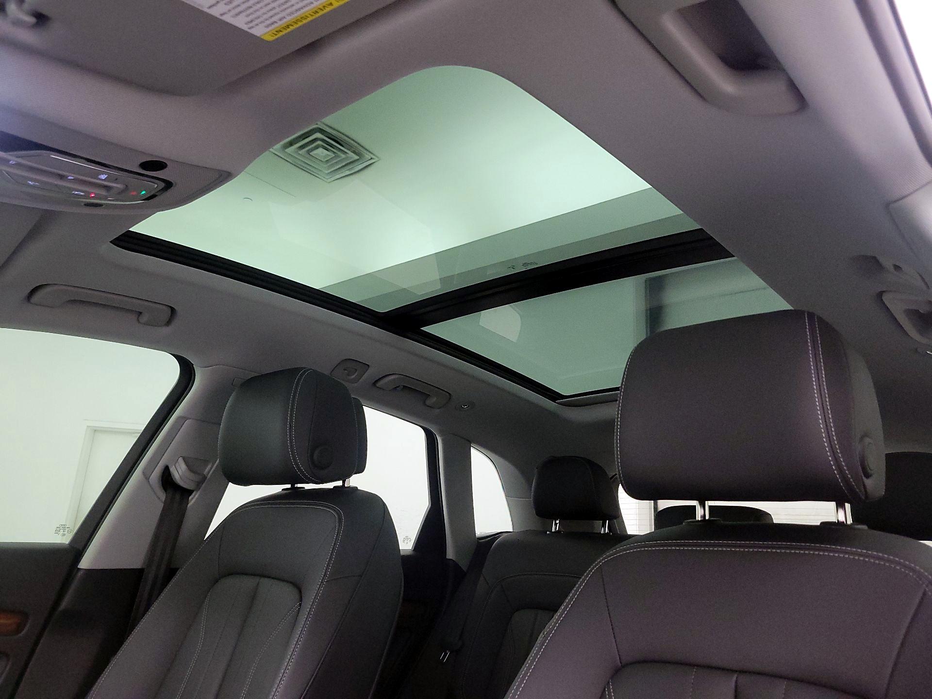 Thumbnail: 2023 Audi Q5 - 20