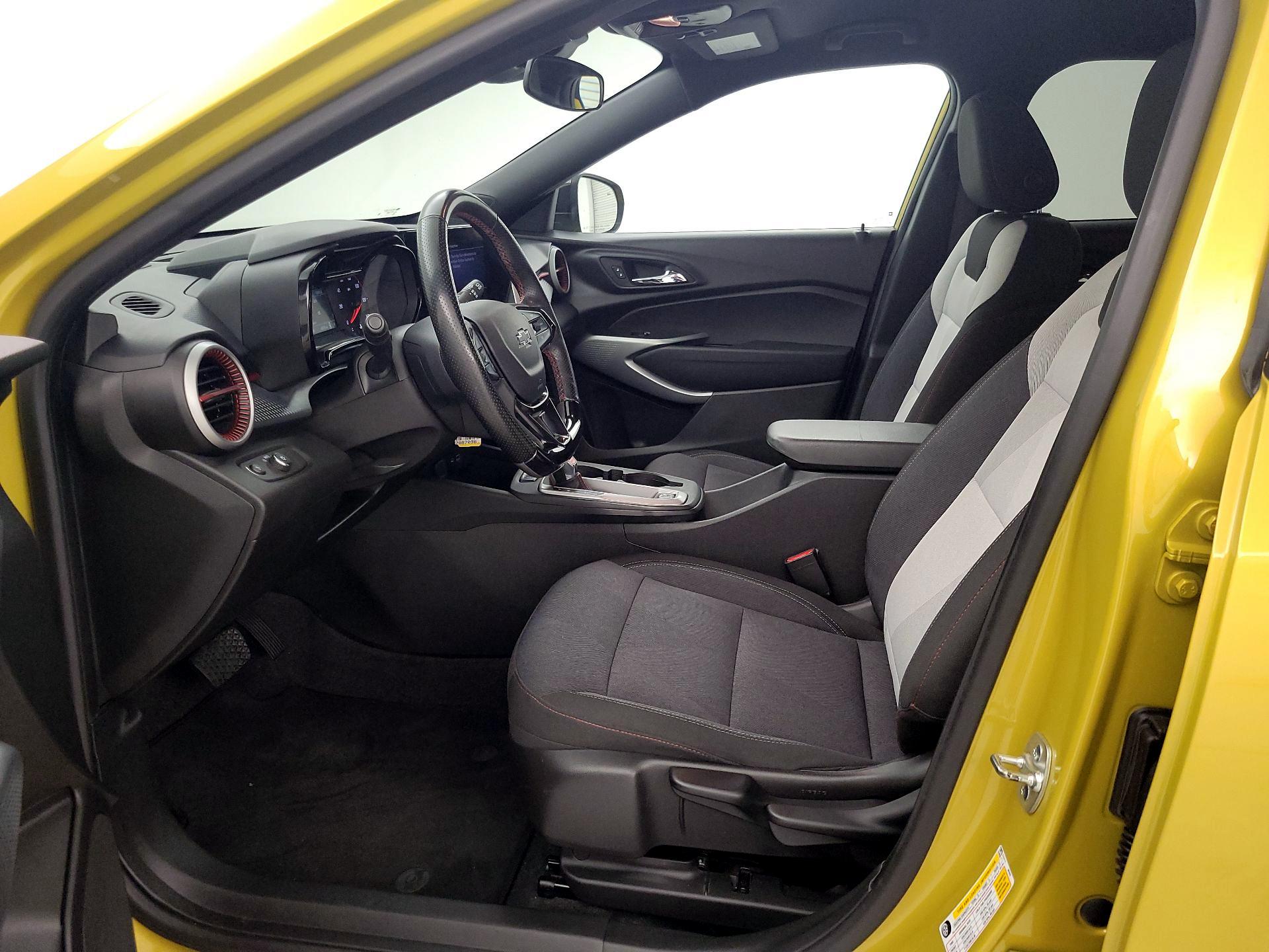 Thumbnail: 2024 Chevrolet Trax - 11