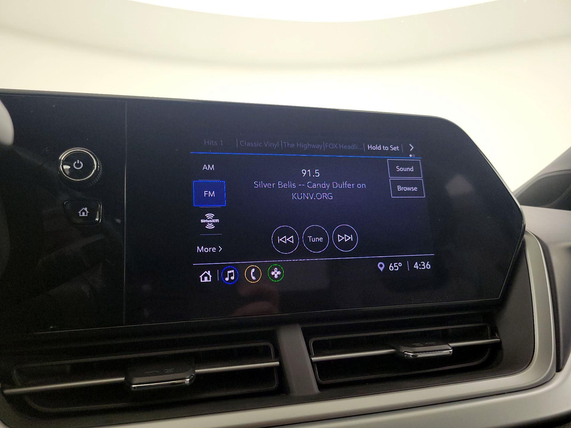 Thumbnail: 2024 Chevrolet Trax - 15