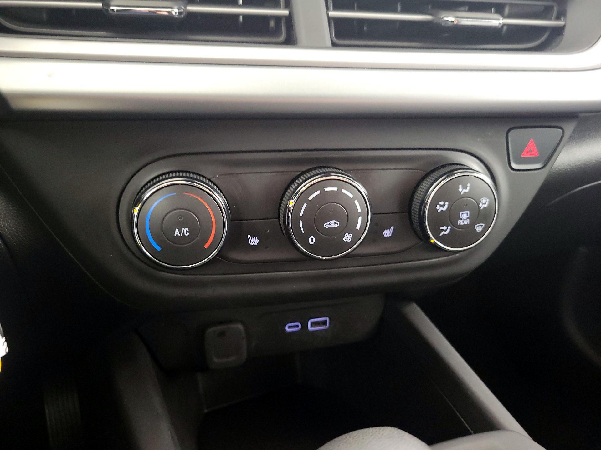 Thumbnail: 2024 Chevrolet Trax - 16