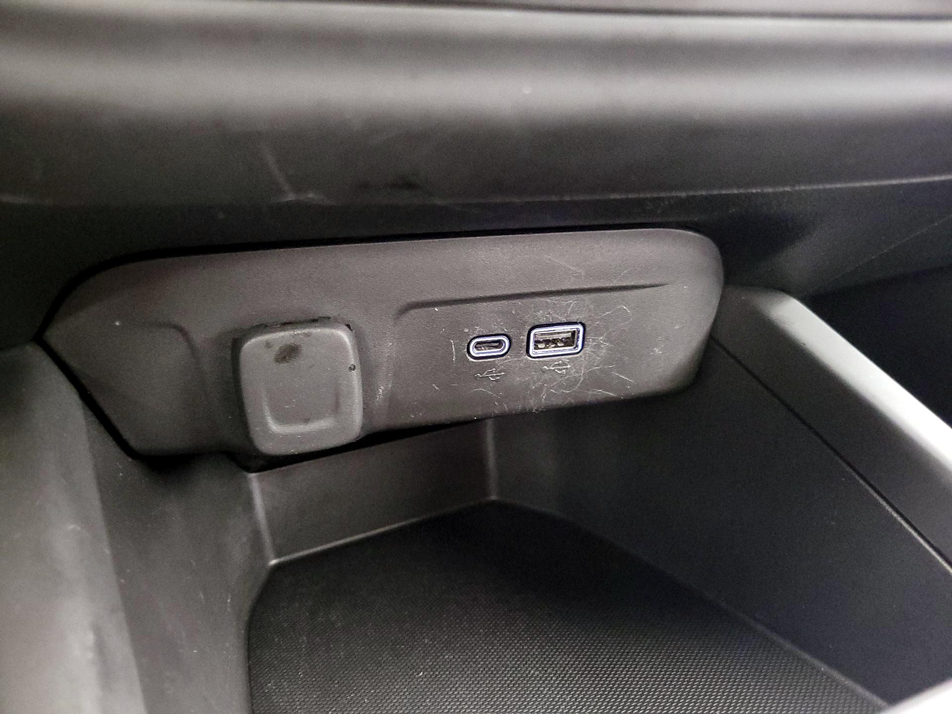 Thumbnail: 2024 Chevrolet Trax - 18