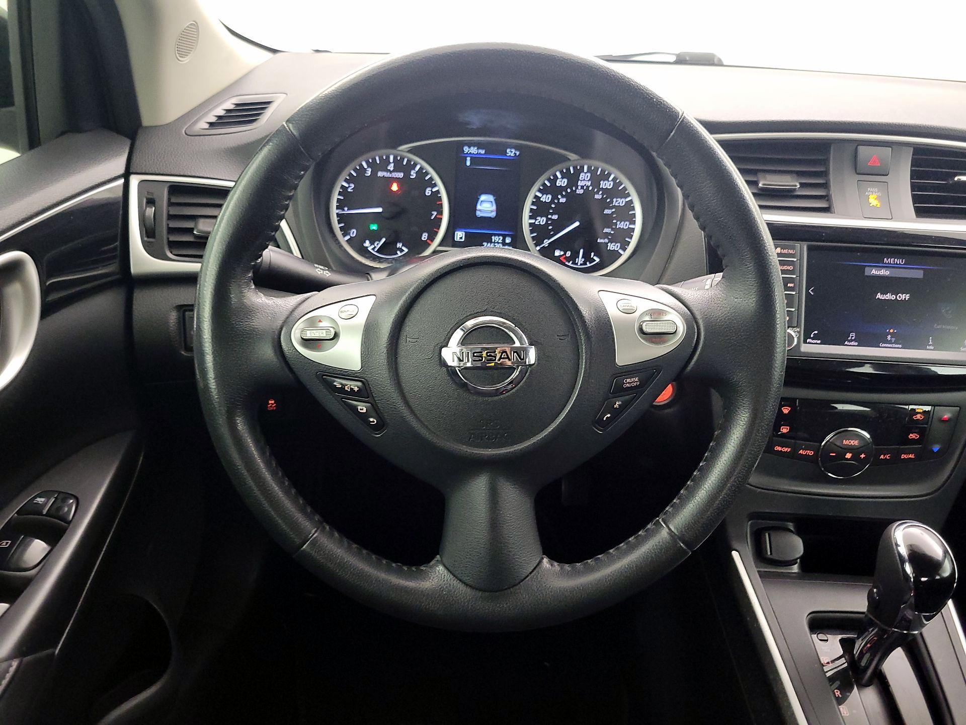 Thumbnail: 2019 Nissan Sentra - 10