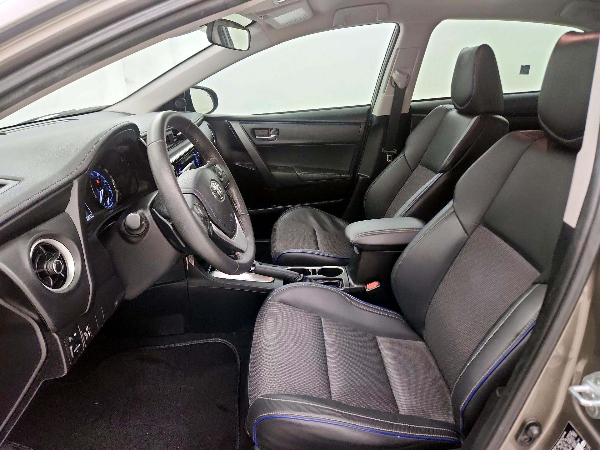 Thumbnail: 2018 Toyota Corolla - 11