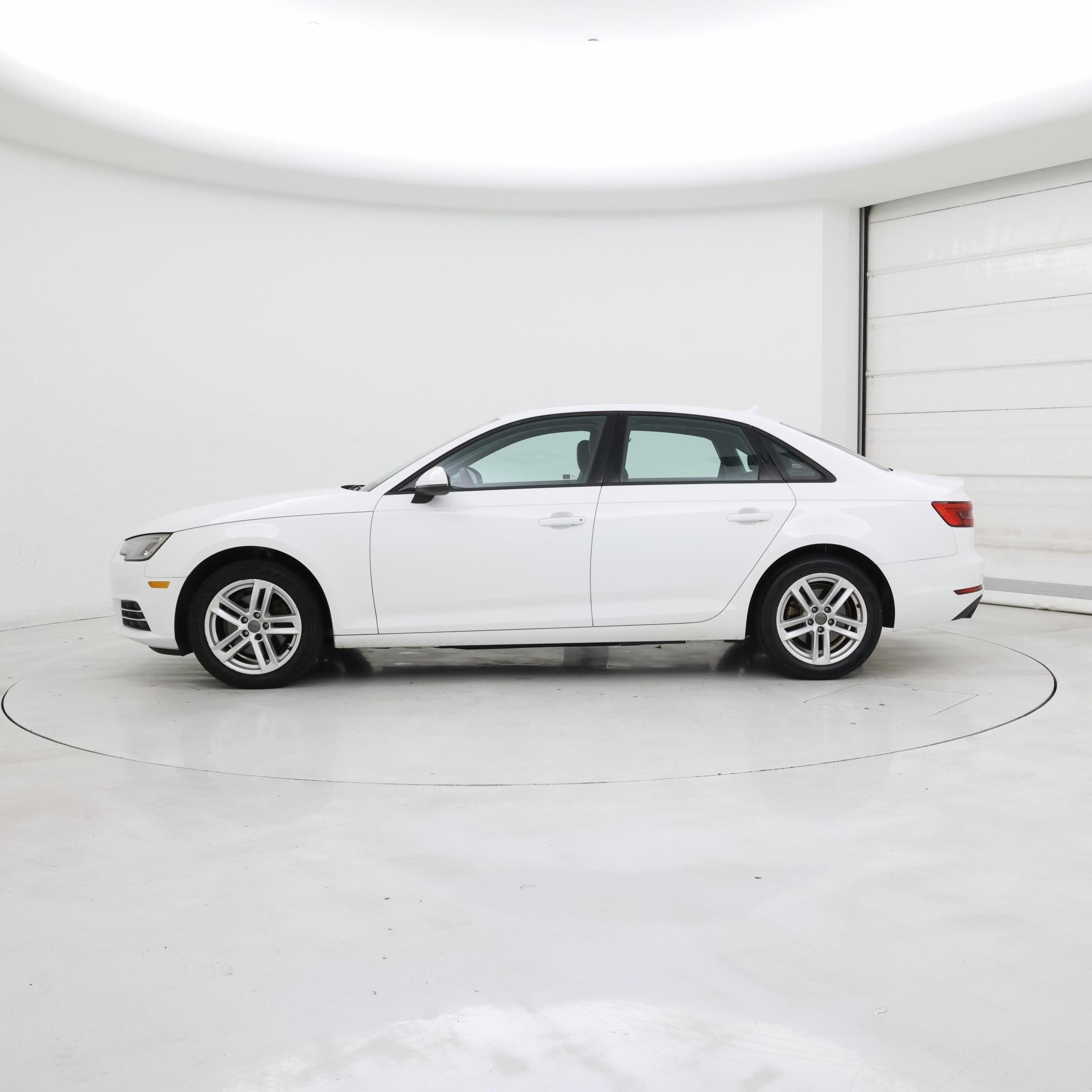 Thumbnail: 2017 Audi A4 - 3